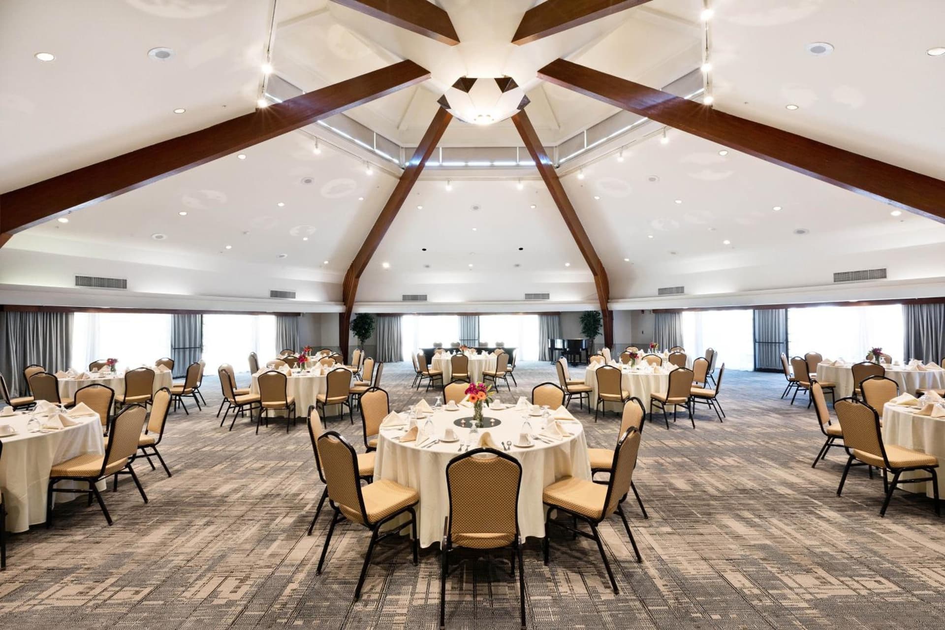 Four Points by Sheraton Ventura Harbor Resort gallery photo in Ventura, CA — image 4