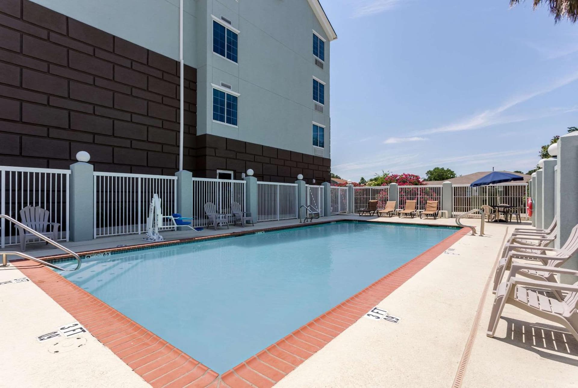 Comfort Suites New Orleans East gallery photo in New Orleans, LA — image 35