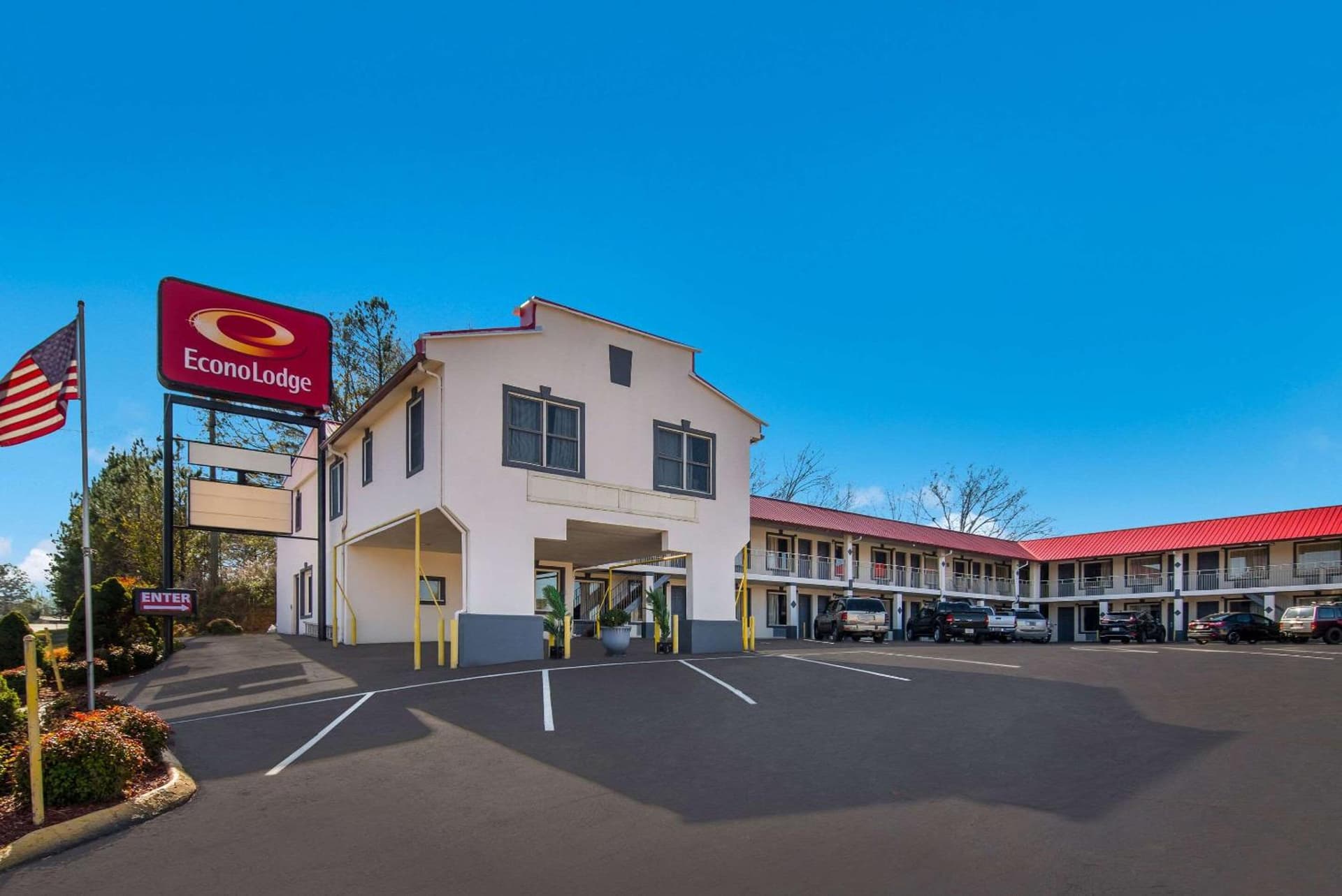 Econo Lodge Calhoun North Damascus featured exterior or lobby in Calhoun, GA — similar hotel