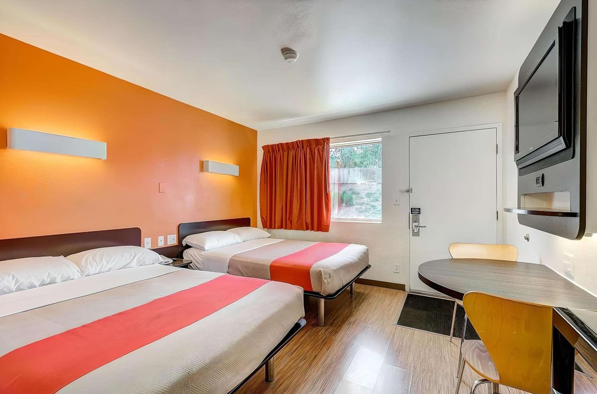 Motel 6 Thornton gallery photo in Thornton, CO — image 43