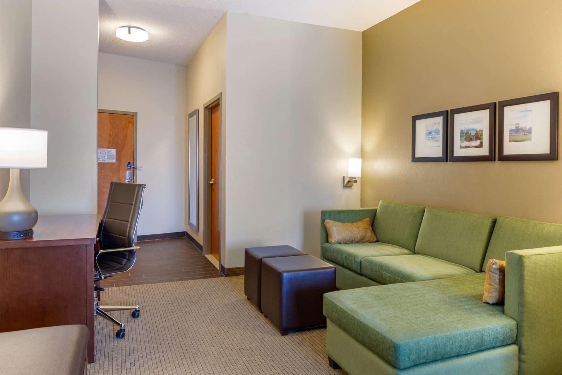 Comfort Suites Lancaster Amish Country gallery photo in Lancaster, PA — image 35