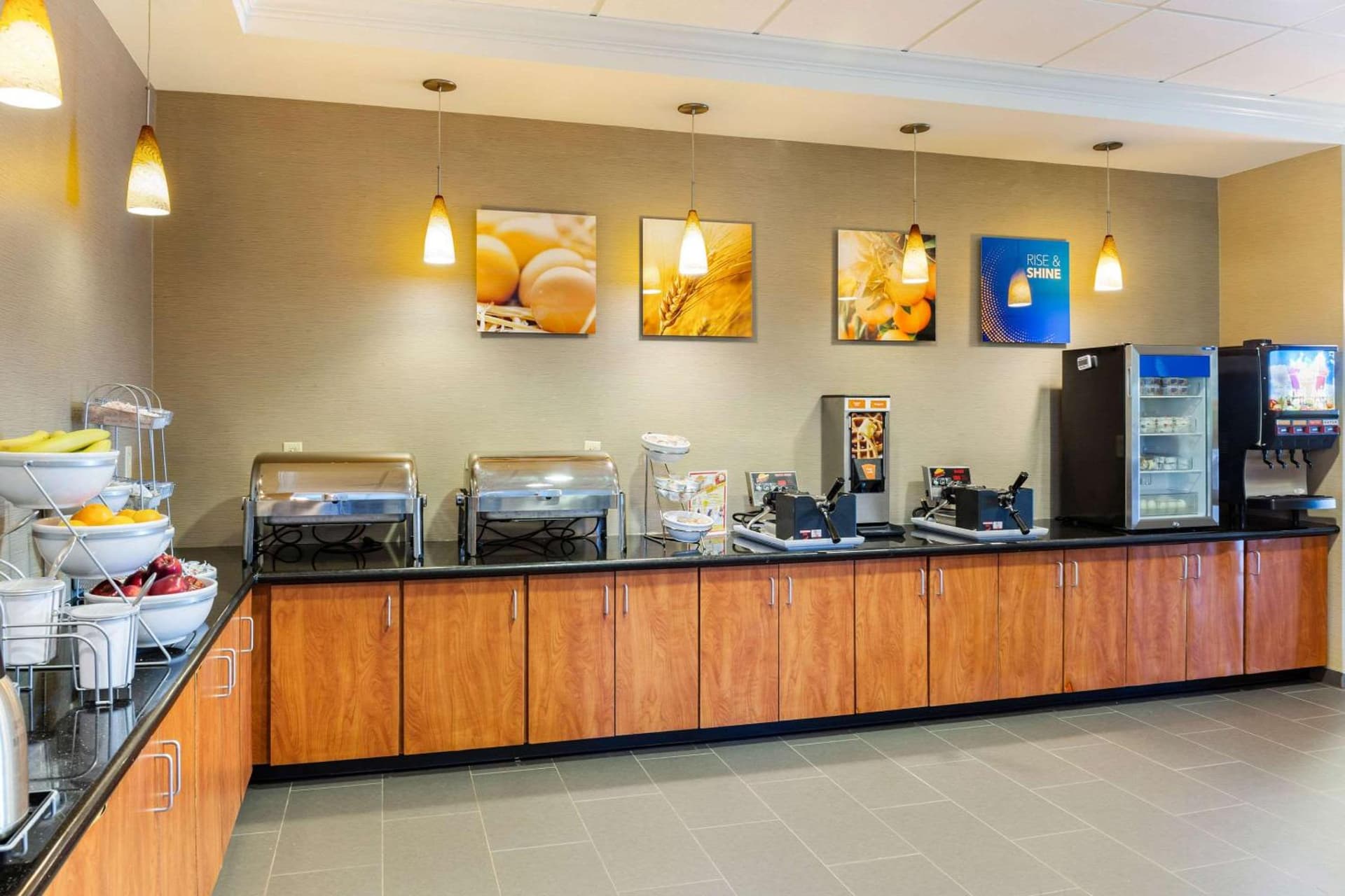Comfort Suites Lancaster Amish Country gallery photo in Lancaster, PA — image 24