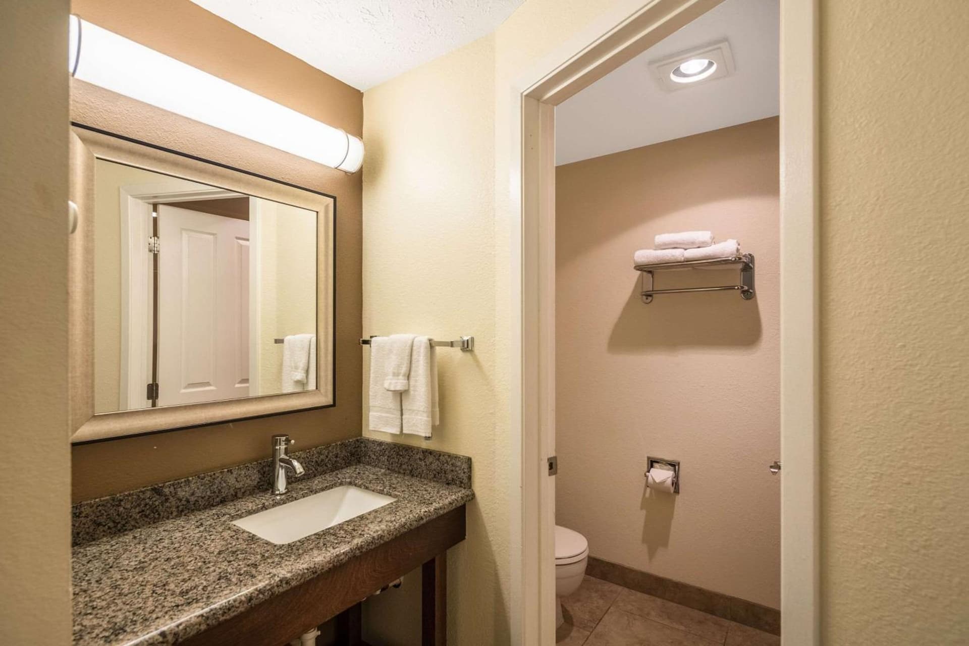 Quality Inn & Suites Coeur d'Alene gallery photo in Coeur d'Alene, ID — image 6