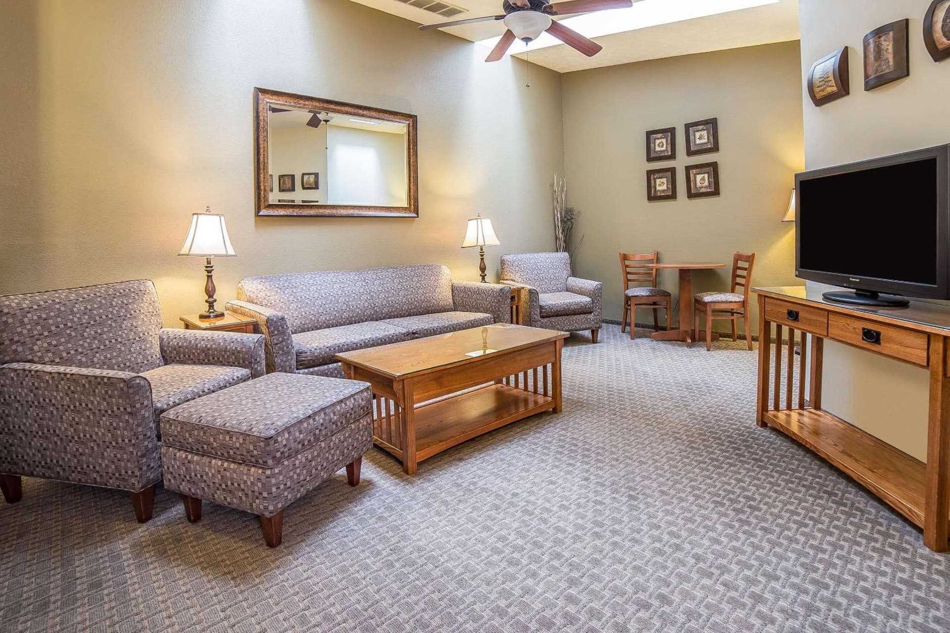 Quality Inn & Suites Coeur d'Alene property views in Coeur d'Alene, ID — gallery photo 3