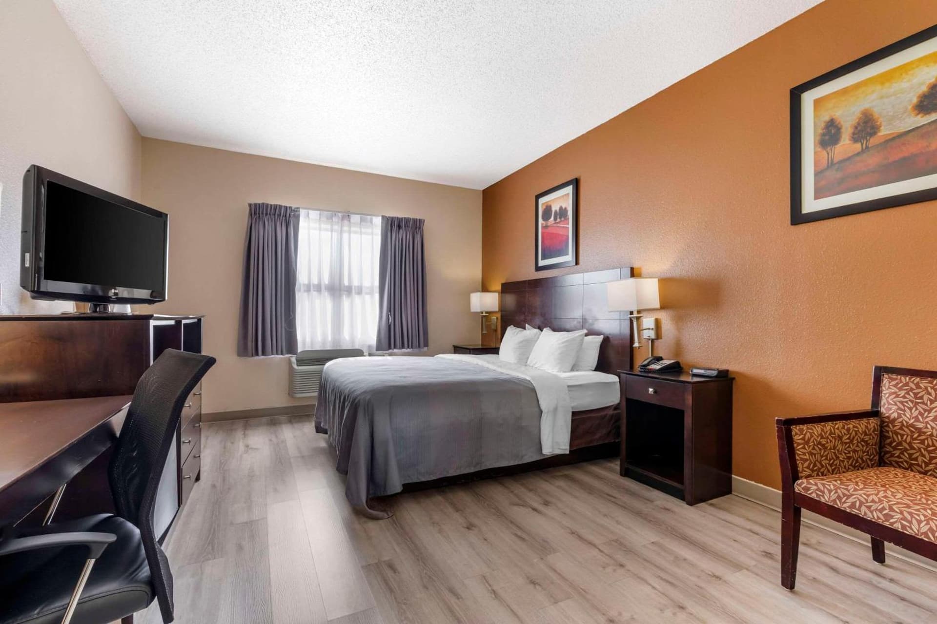 Quality Inn & Suites Wichita Falls I-44 gallery photo in Wichita Falls, TX — image 13