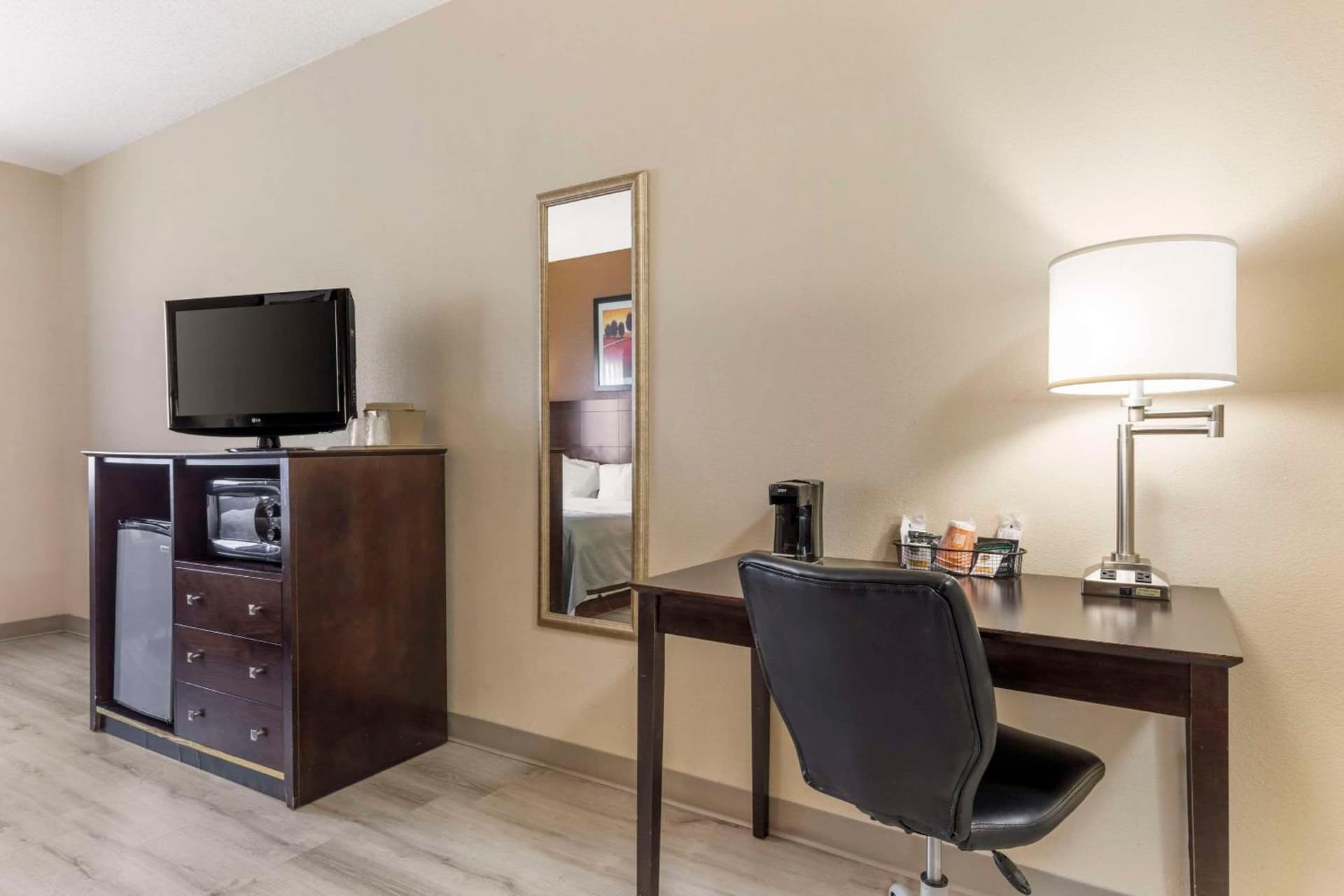 Quality Inn & Suites Wichita Falls I-44 gallery photo in Wichita Falls, TX — image 71