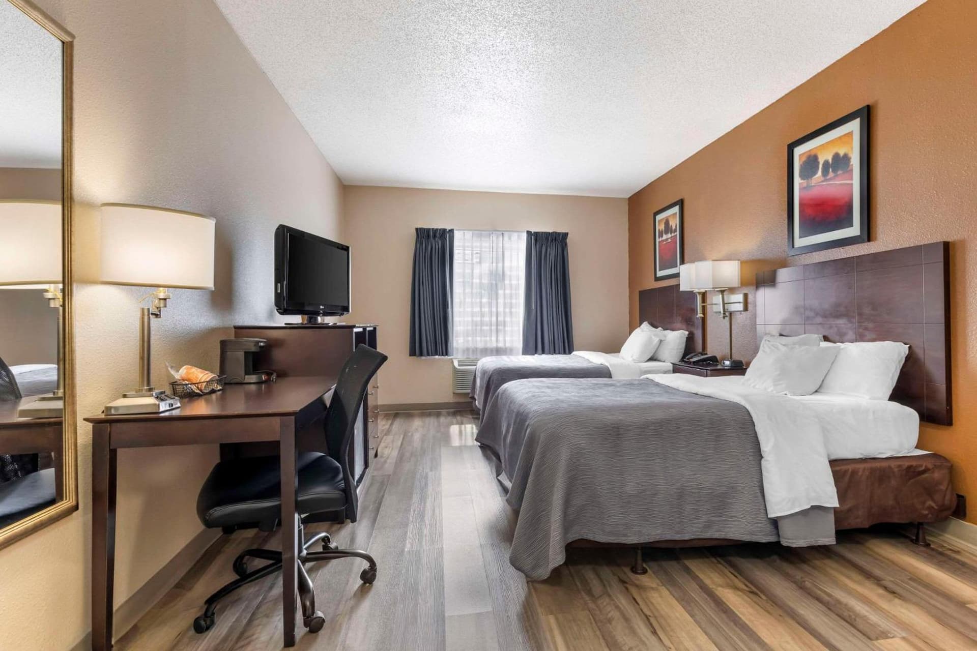 Quality Inn & Suites Wichita Falls I-44 gallery photo in Wichita Falls, TX — image 97