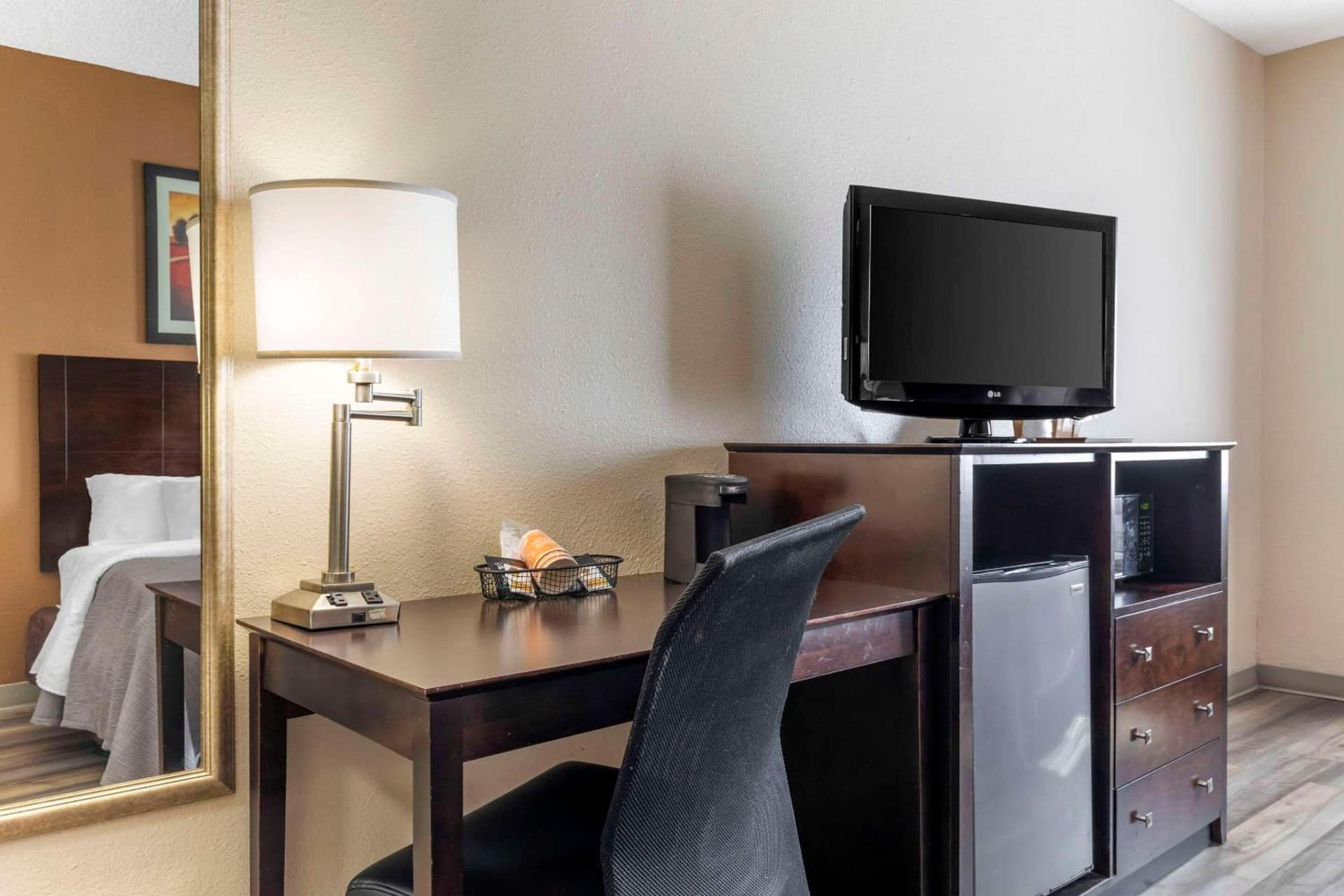 Quality Inn & Suites Wichita Falls I-44 gallery photo in Wichita Falls, TX — image 80