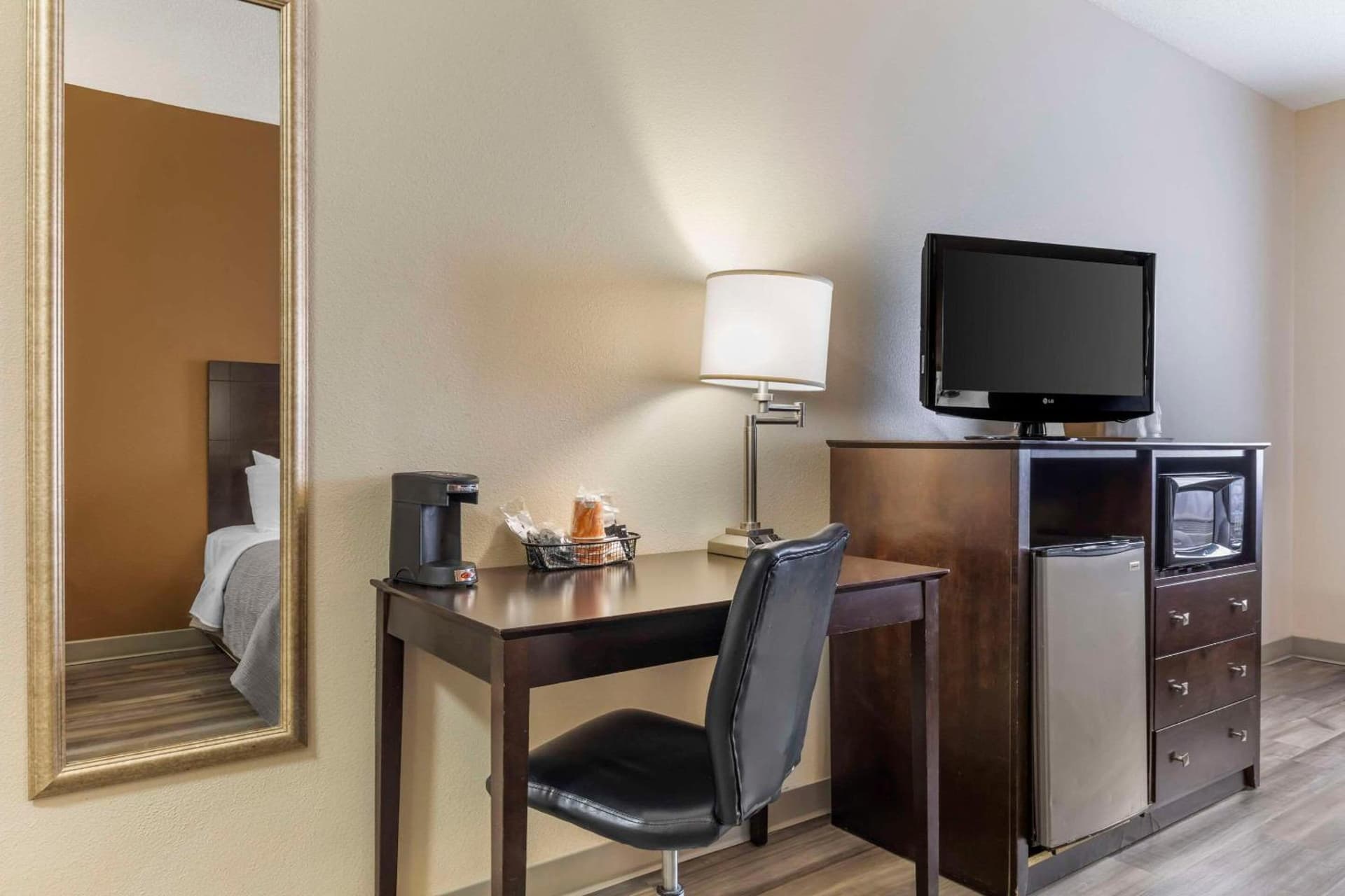 Quality Inn & Suites Wichita Falls I-44 gallery photo in Wichita Falls, TX — image 59