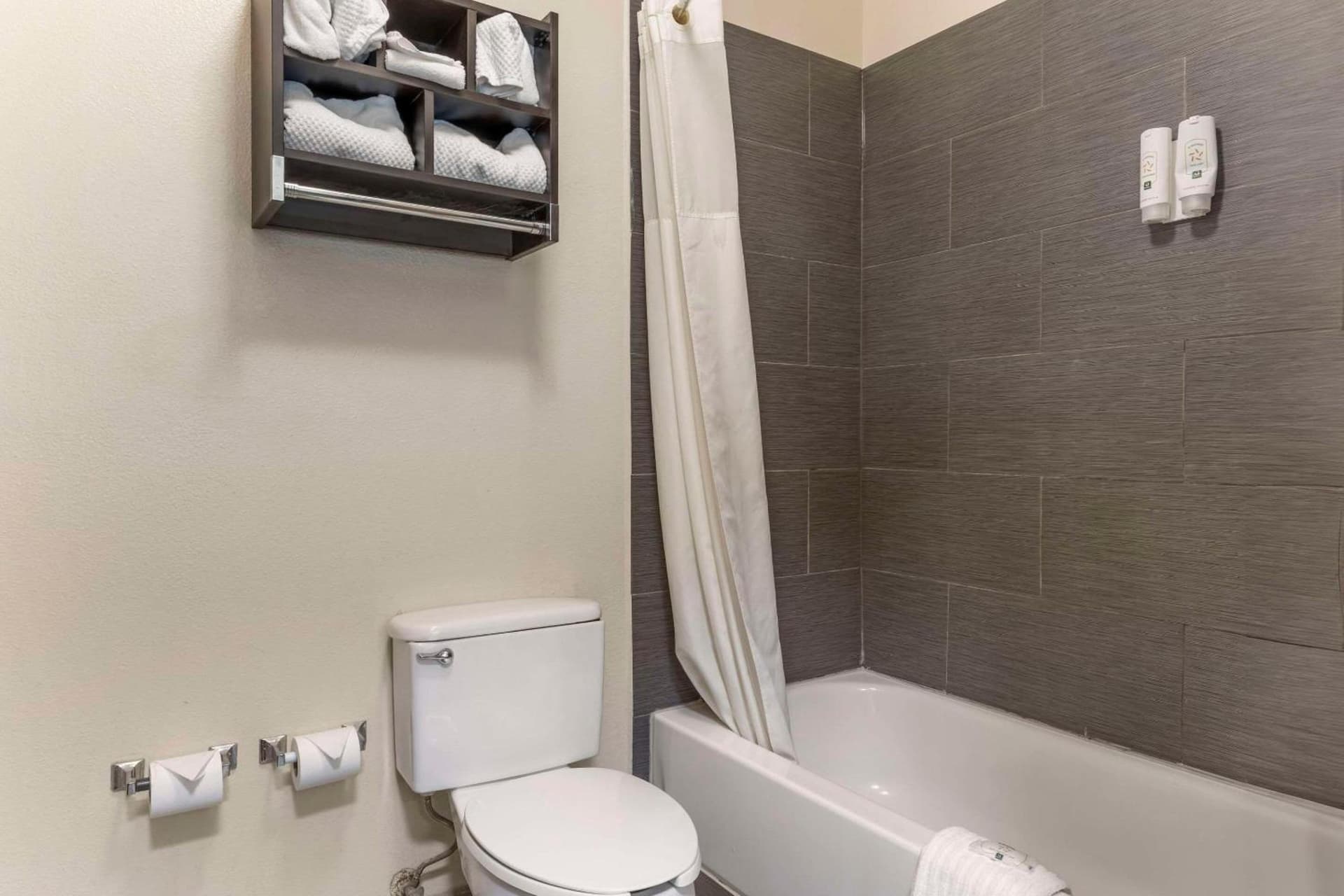 Quality Inn & Suites Wichita Falls I-44 gallery photo in Wichita Falls, TX — image 36