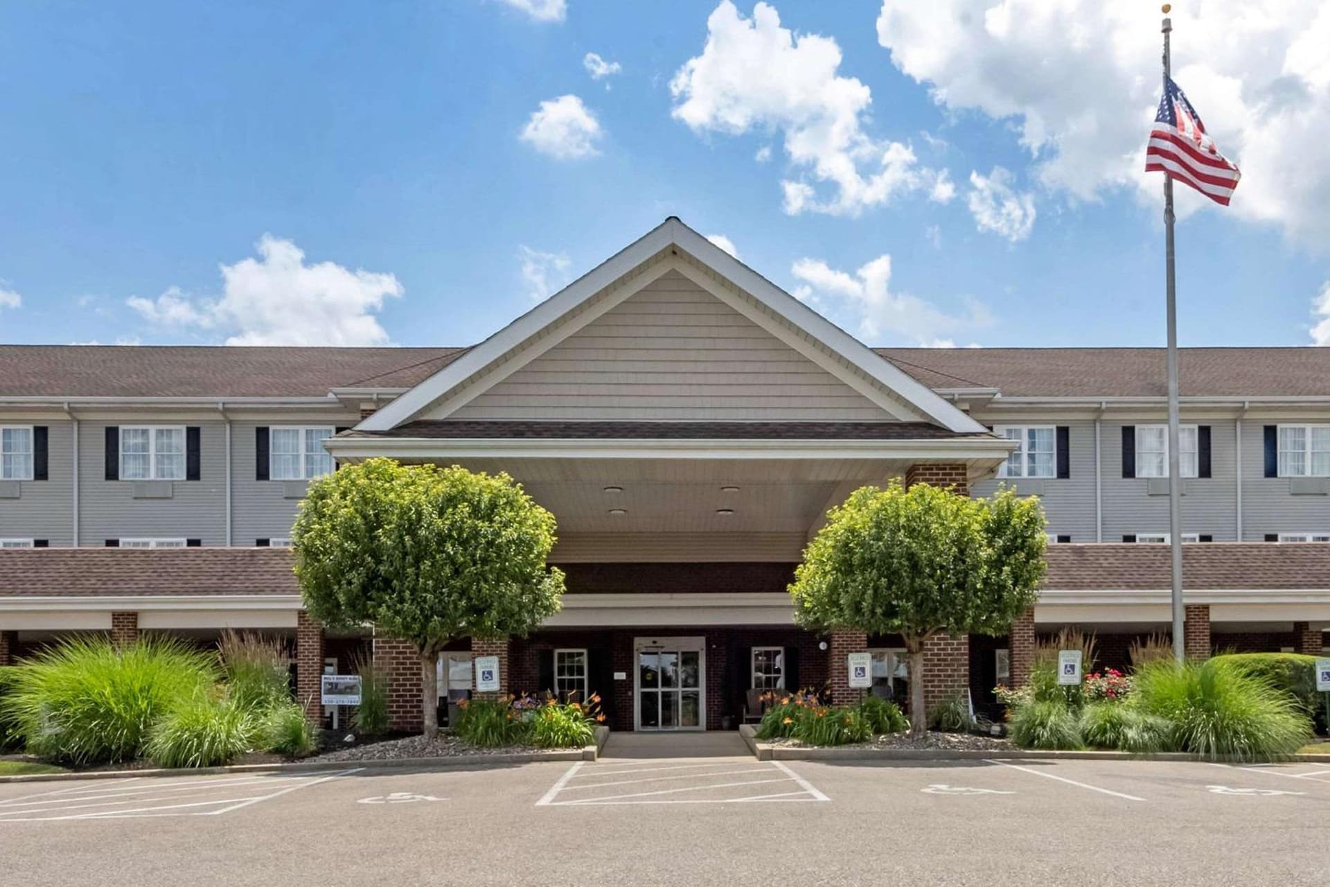 Comfort Suites Hotel and Conference Center gallery photo in Berlin, OH — image 5