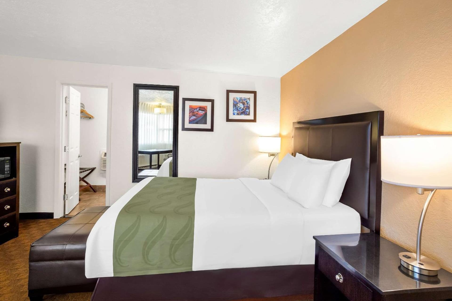 Quality Inn Port Angeles - near Olympic National Park gallery photo in Port Angeles, WA — image 6