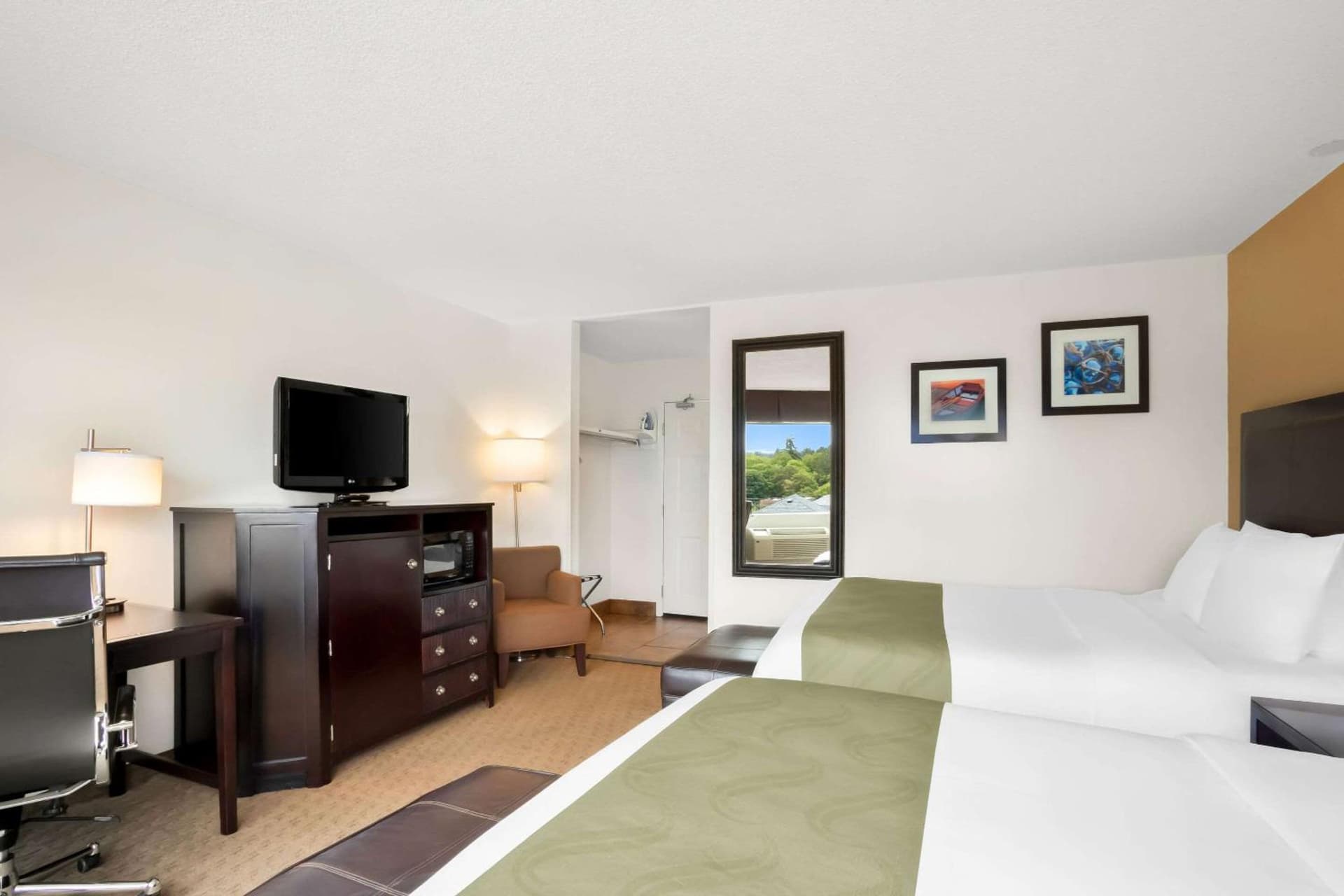 Quality Inn Port Angeles - near Olympic National Park property views in Port Angeles, WA — gallery photo 3