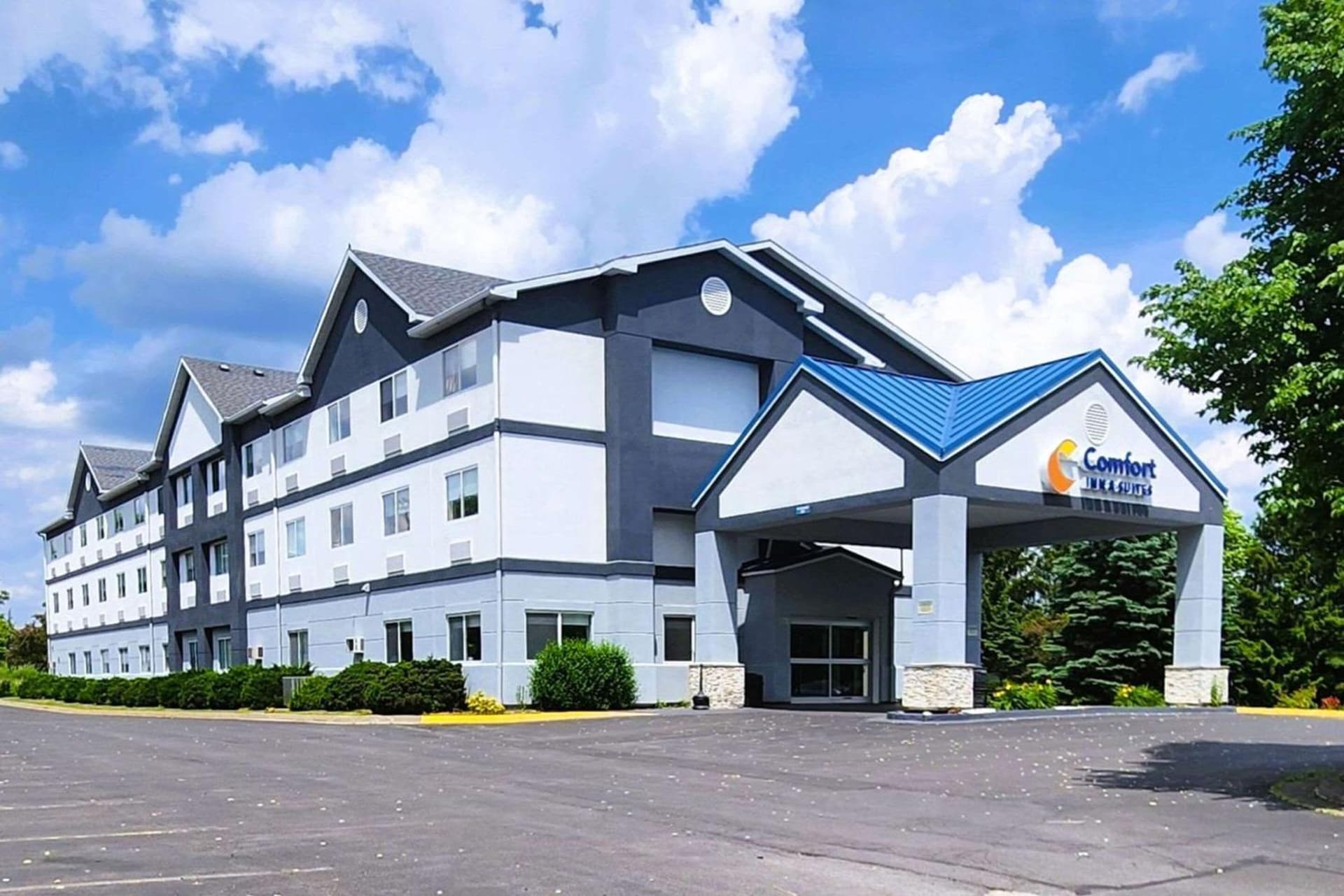 Comfort Inn & Suites Liverpool - Syracuse featured exterior or lobby in Liverpool, NY — similar hotel