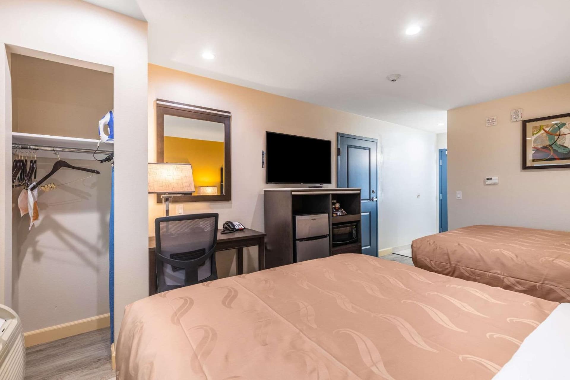 Quality Inn Banning I-10 property views in Banning, CA — gallery photo 3