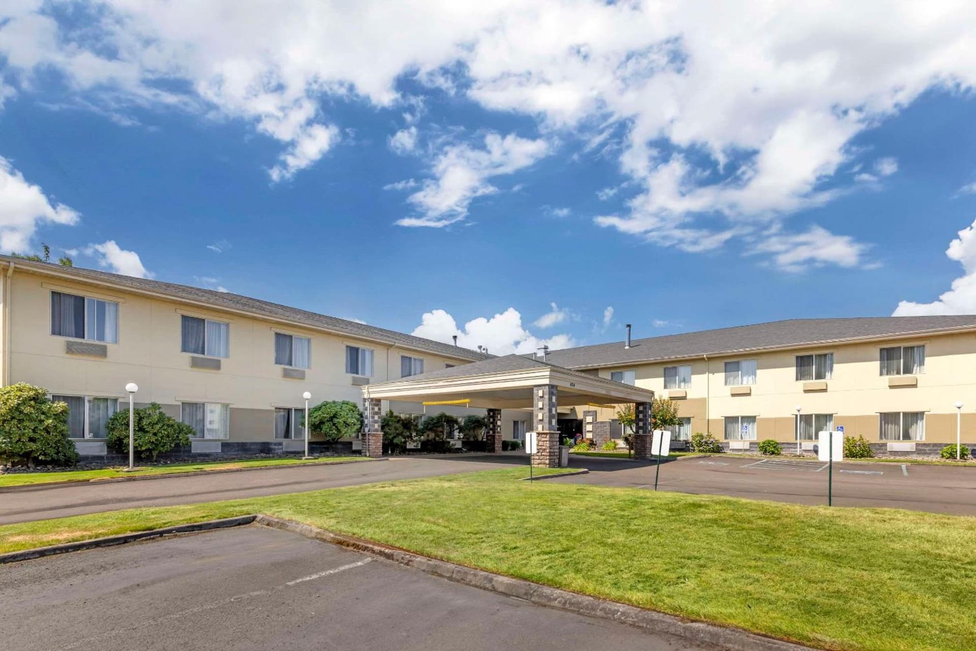 Comfort Suites Near Vancouver Mall featured exterior or lobby in Vancouver, WA — similar hotel