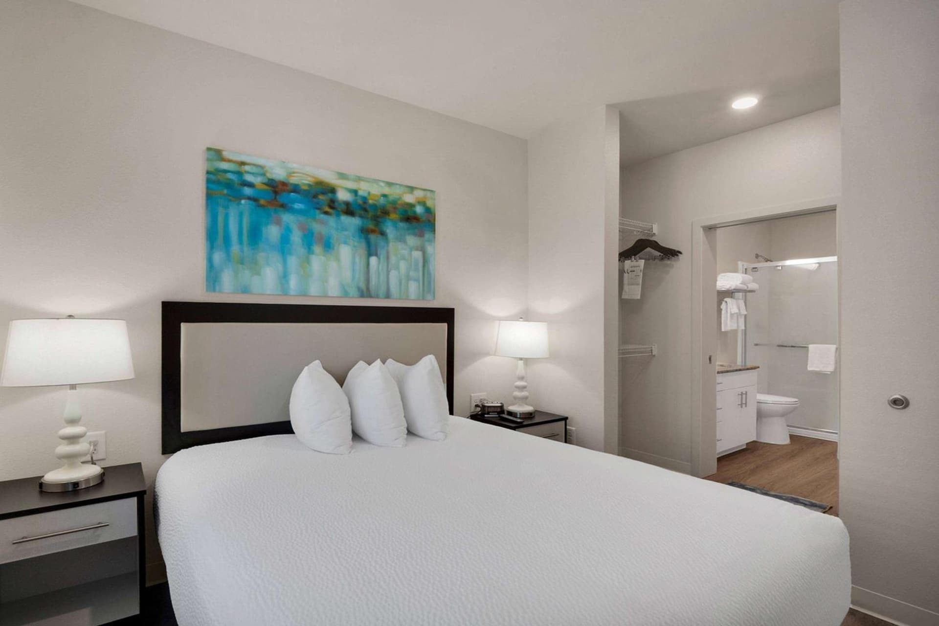 WaterWalk Extended Stay Raleigh Durham Research Triangle gallery photo in Durham, NC — image 26