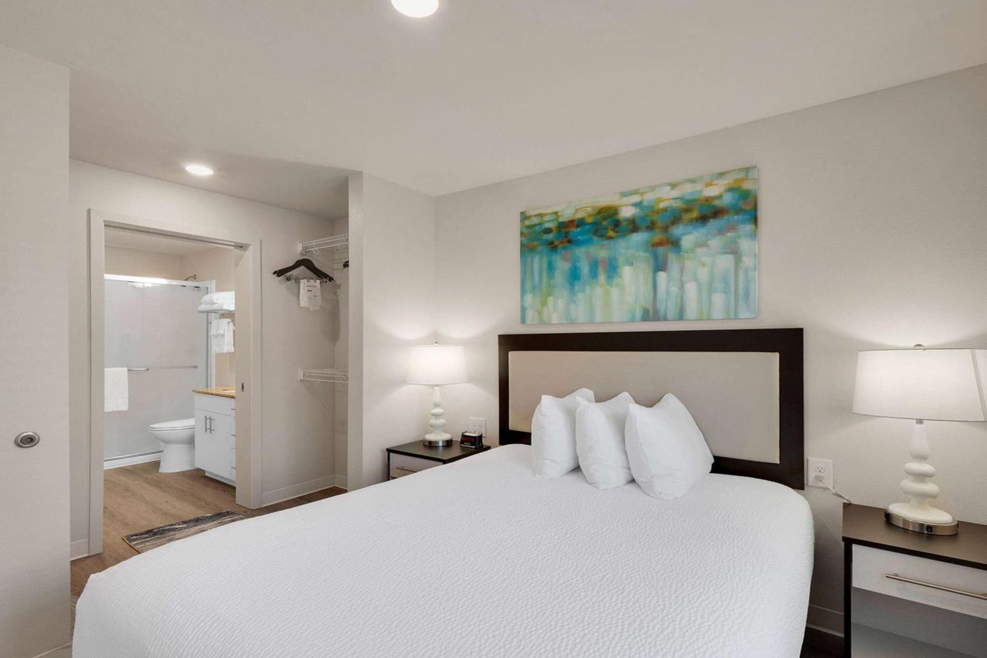 WaterWalk Extended Stay Raleigh Durham Research Triangle gallery photo in Durham, NC — image 24