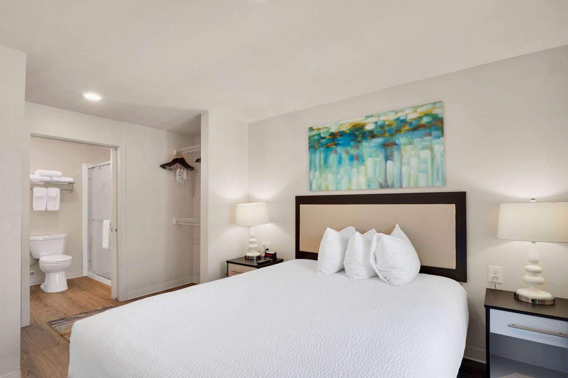 WaterWalk Extended Stay Raleigh Durham Research Triangle gallery photo in Durham, NC — image 92