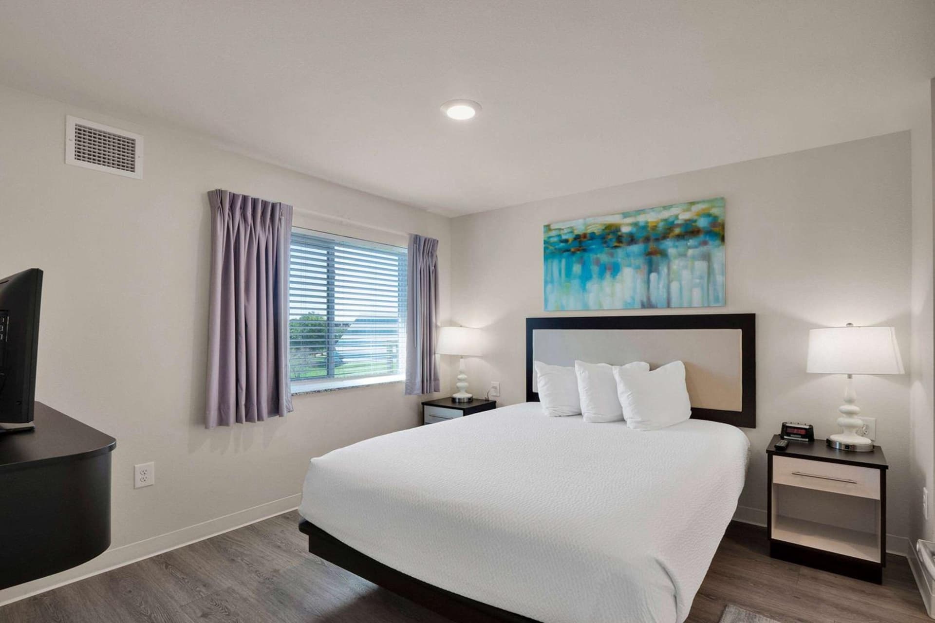 WaterWalk Extended Stay Raleigh Durham Research Triangle gallery photo in Durham, NC — image 37