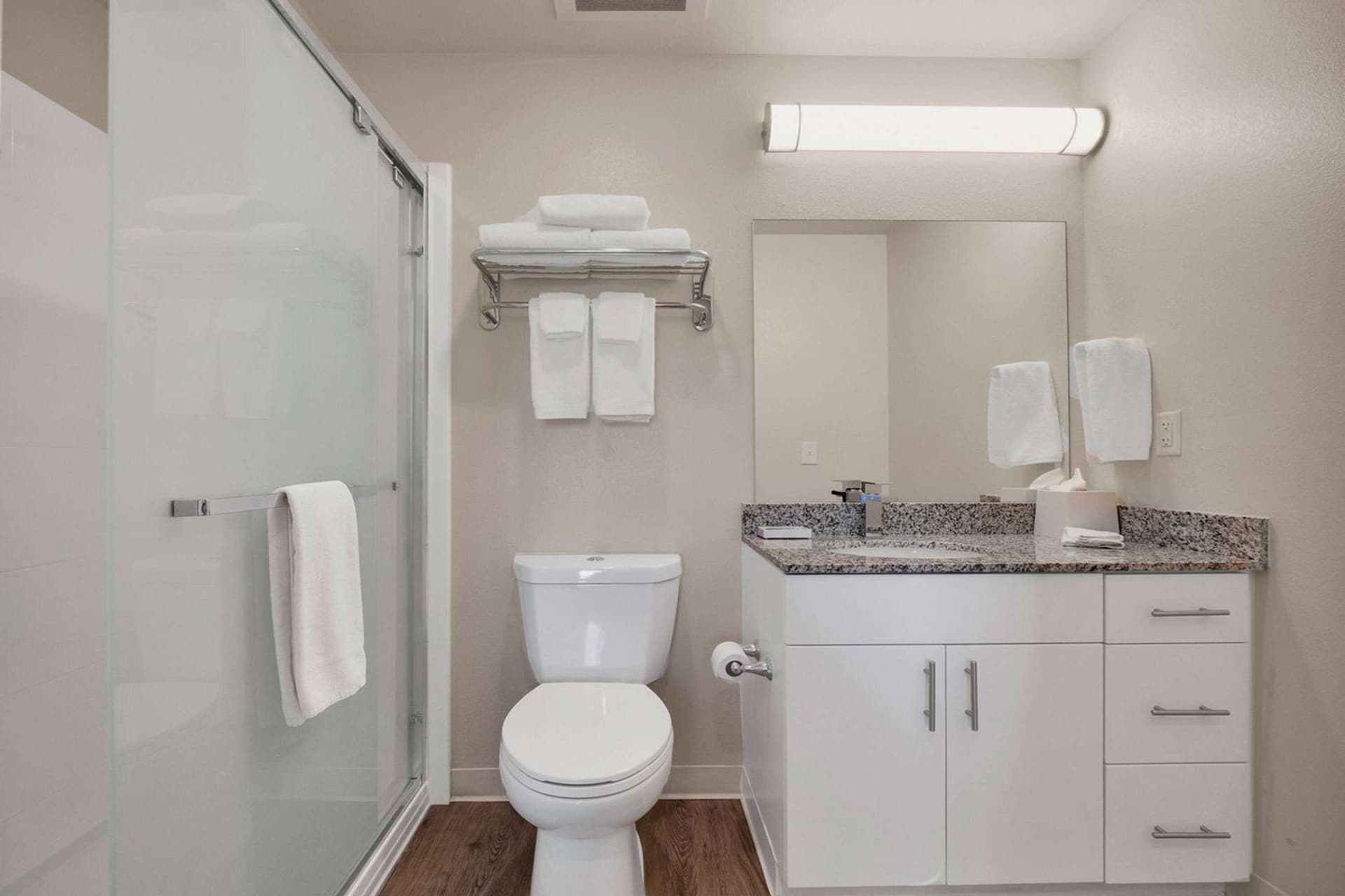 WaterWalk Extended Stay Raleigh Durham Research Triangle gallery photo in Durham, NC — image 9