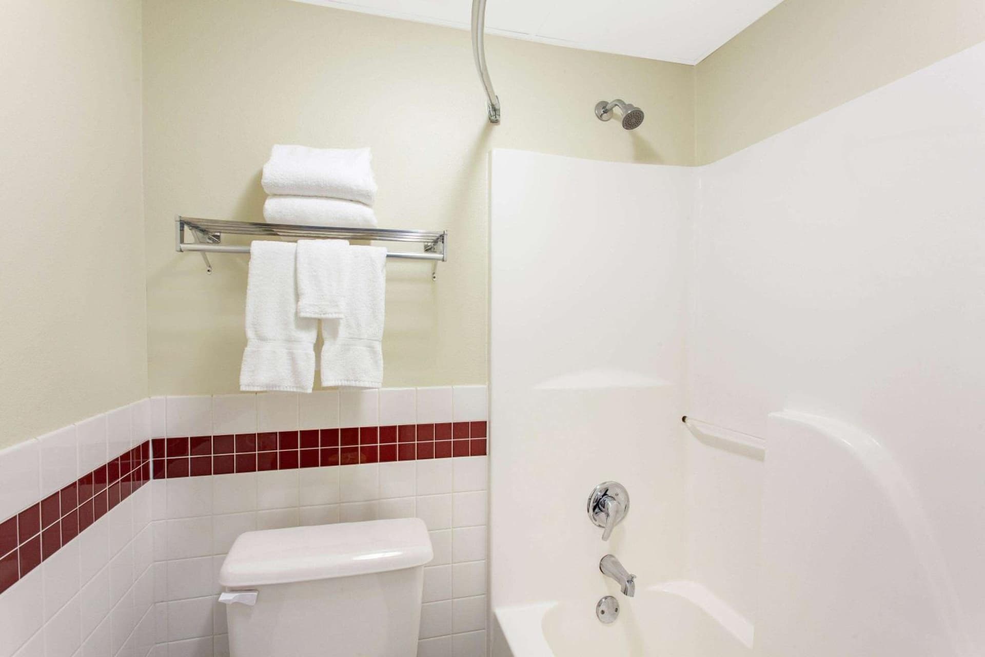 AmericInn by Wyndham St Cloud MN I-94 gallery photo in Saint Cloud, MN — image 28
