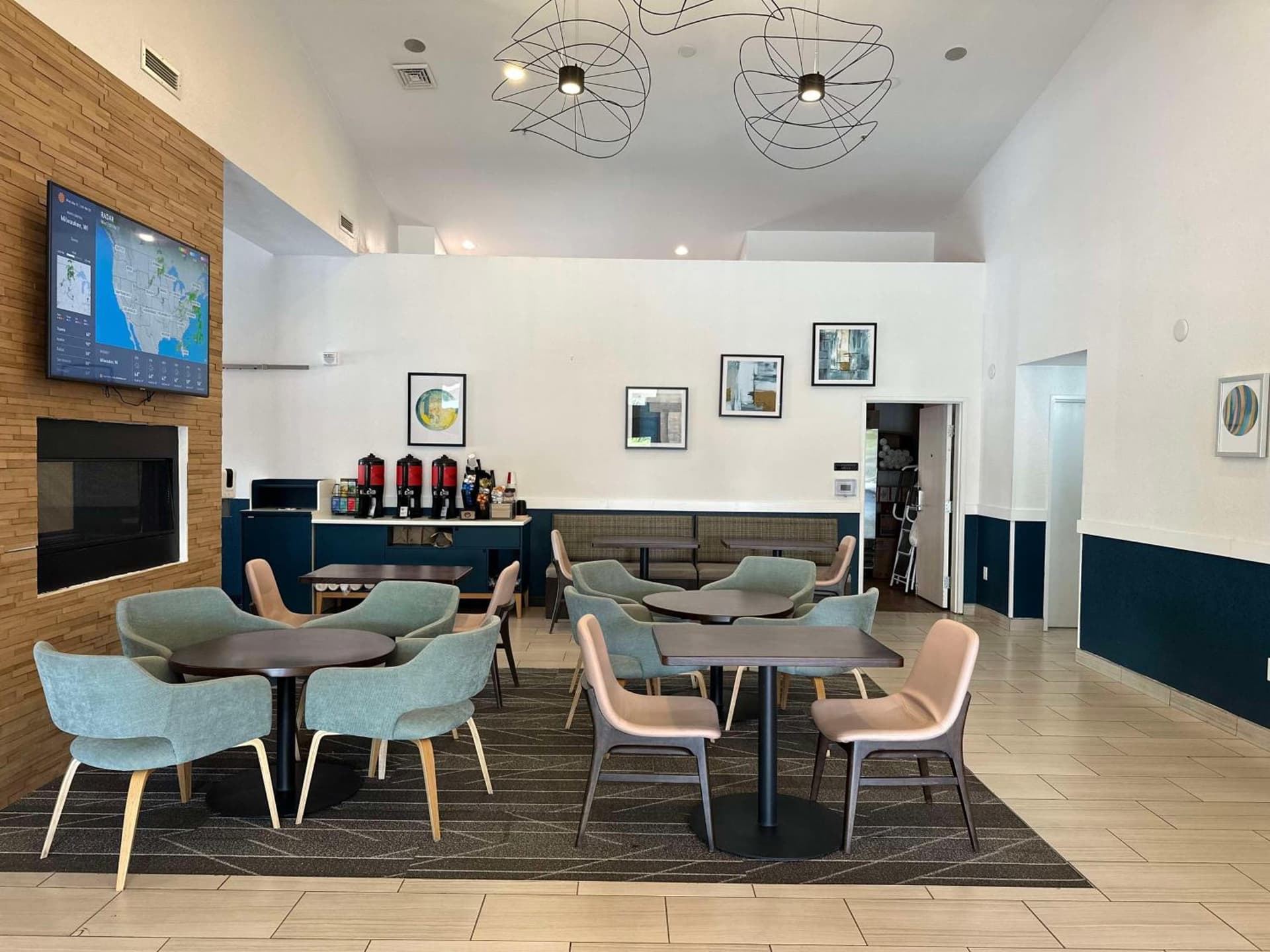 Best Western Watertown interior in Watertown, WI — gallery photo 2