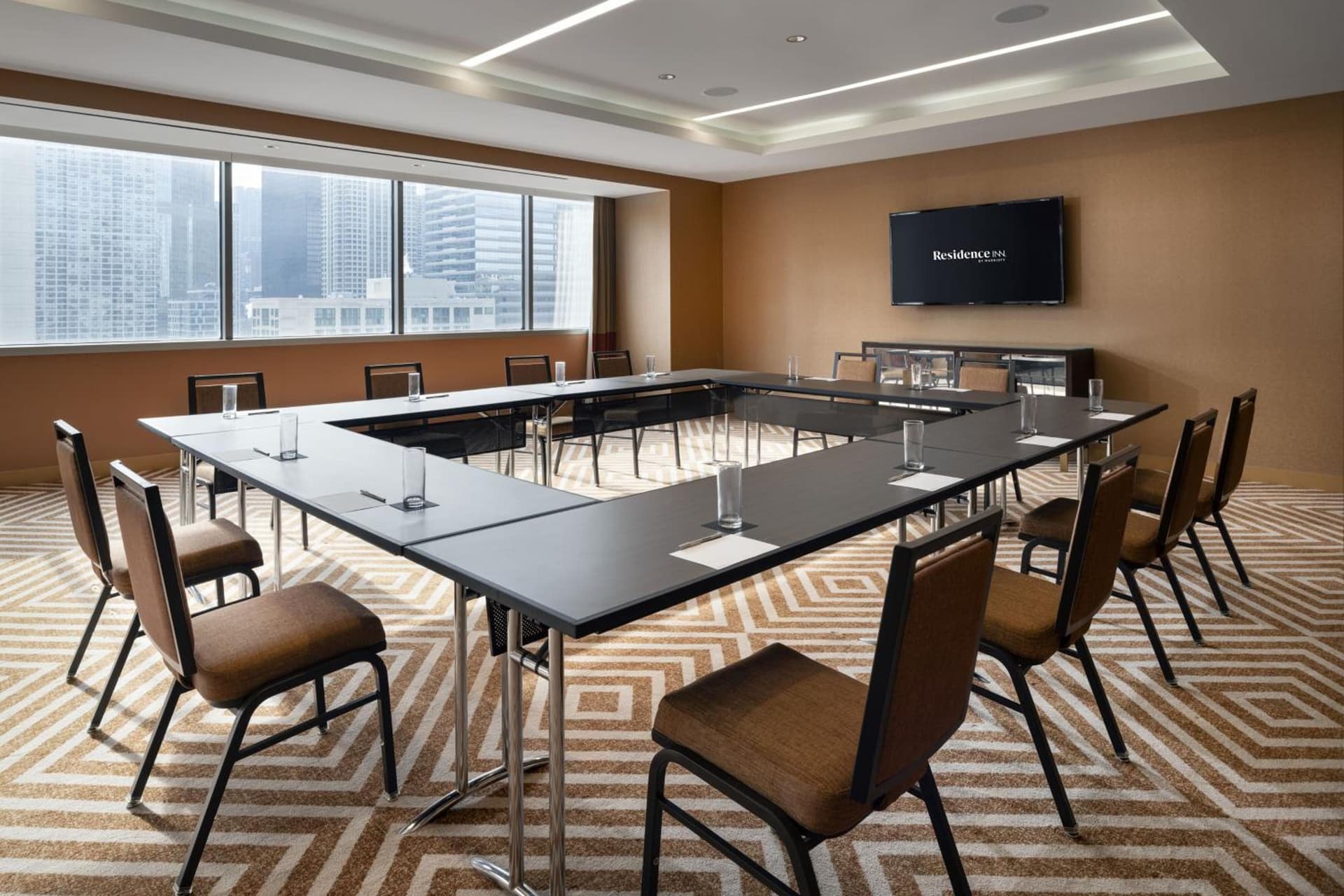 Residence Inn by Marriott Chicago Downtown Magnificent Mile property views in Chicago, IL — gallery photo 3