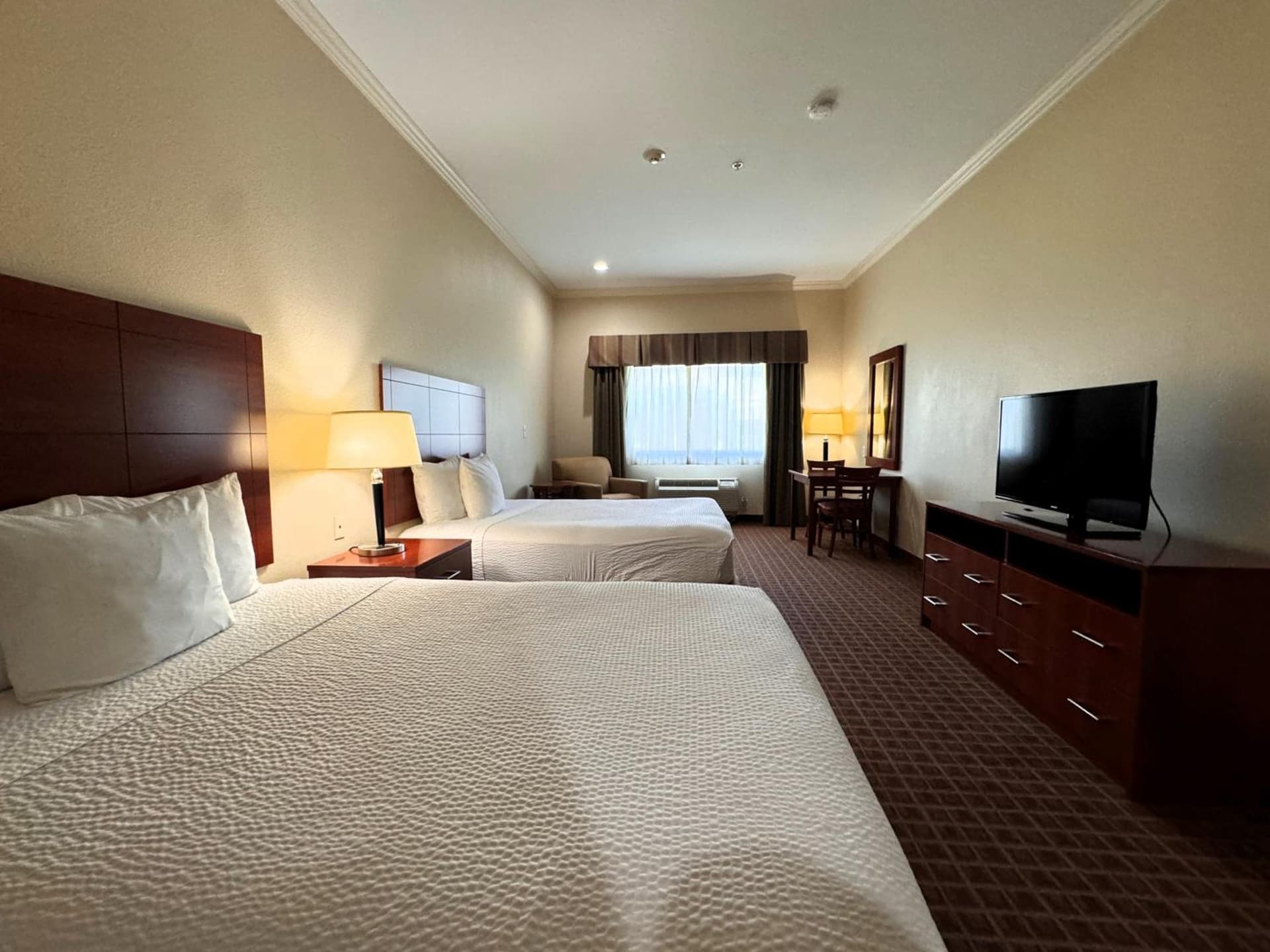 Ramada by Wyndham College Station gallery photo in College Station, TX — image 58