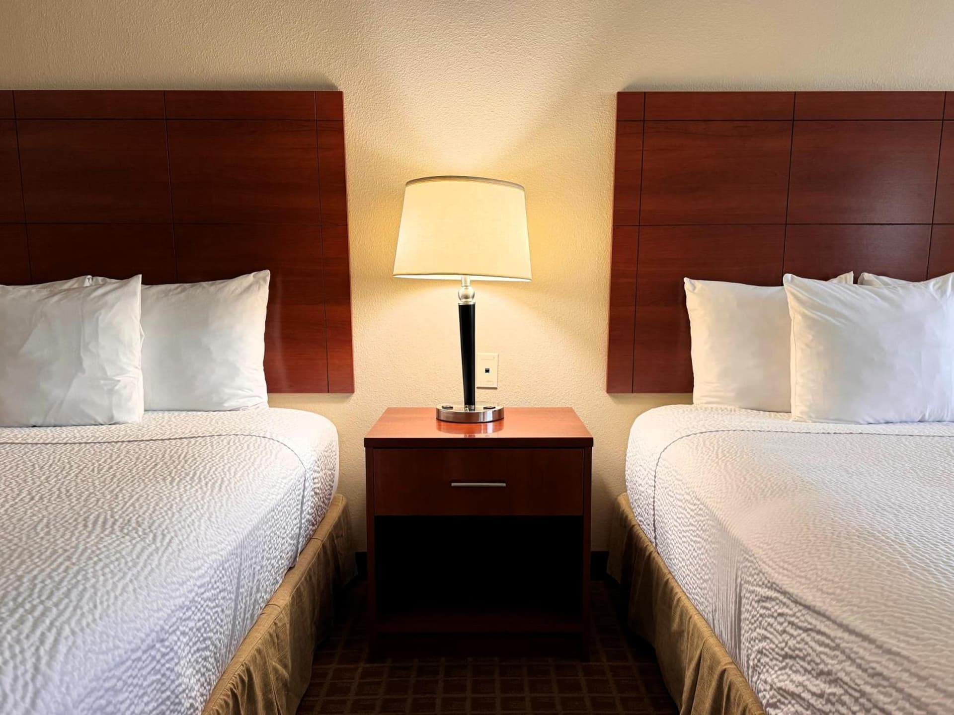 Ramada by Wyndham College Station gallery photo in College Station, TX — image 7