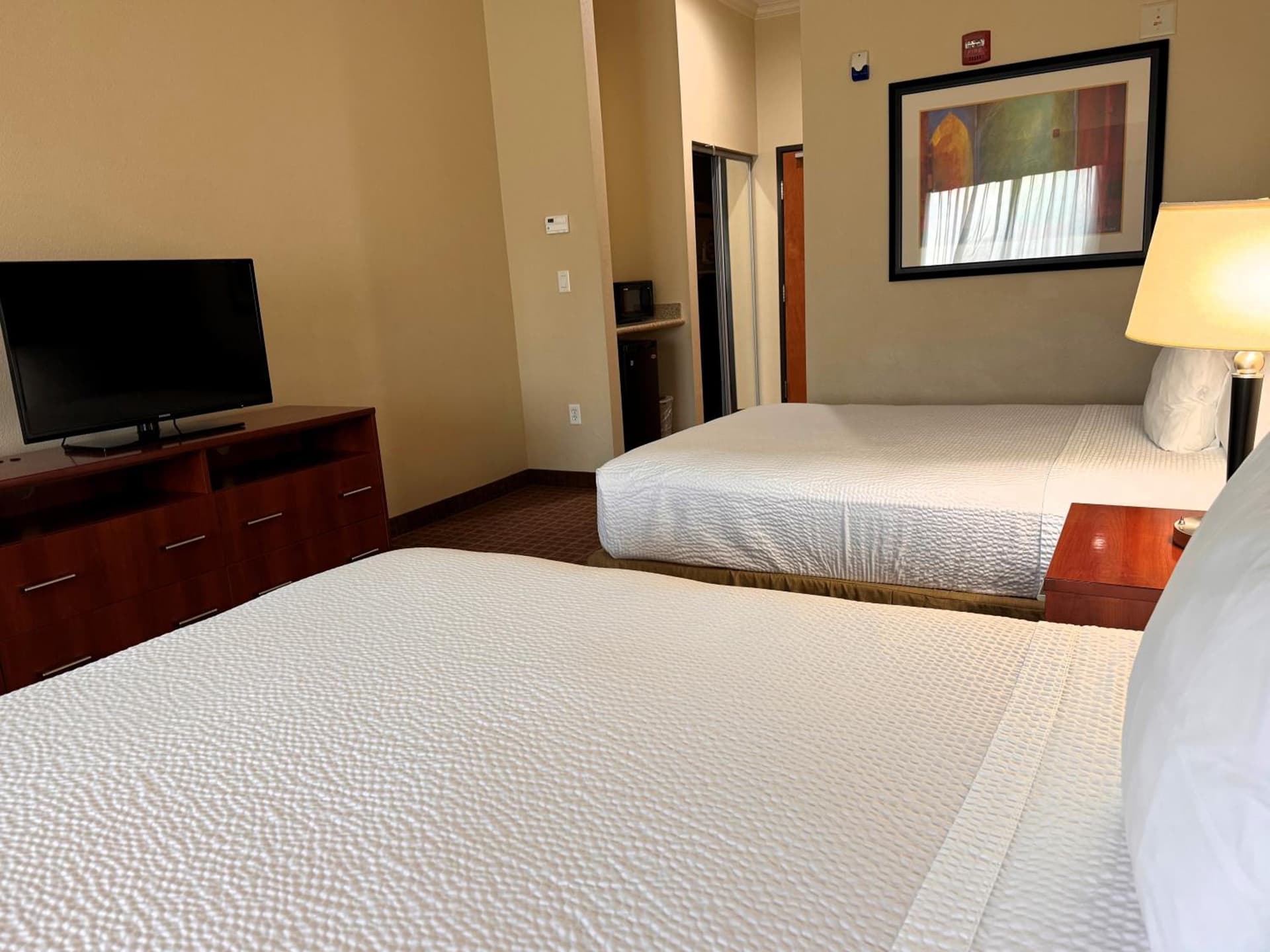 Ramada by Wyndham College Station gallery photo in College Station, TX — image 4