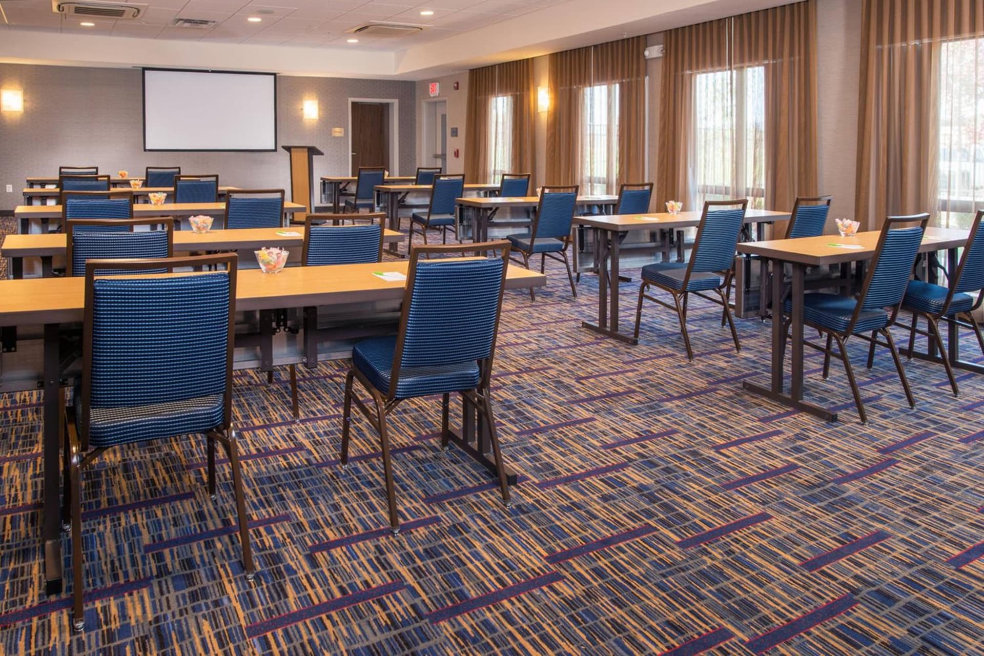 Courtyard by Marriott Shippensburg gallery photo in Shippensburg, PA — image 21
