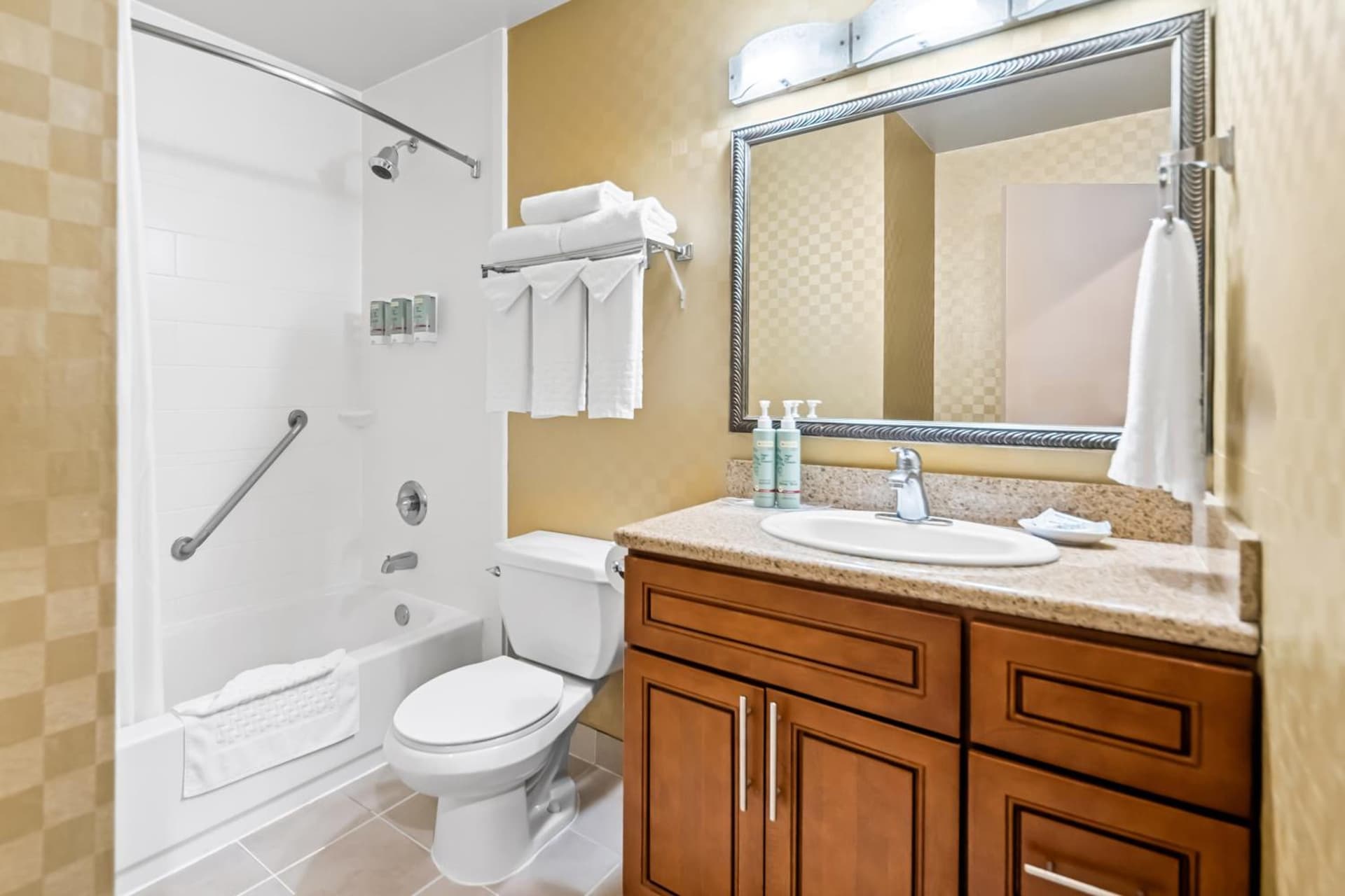 Best Western De Anza Inn gallery photo in Monterey, CA — image 38