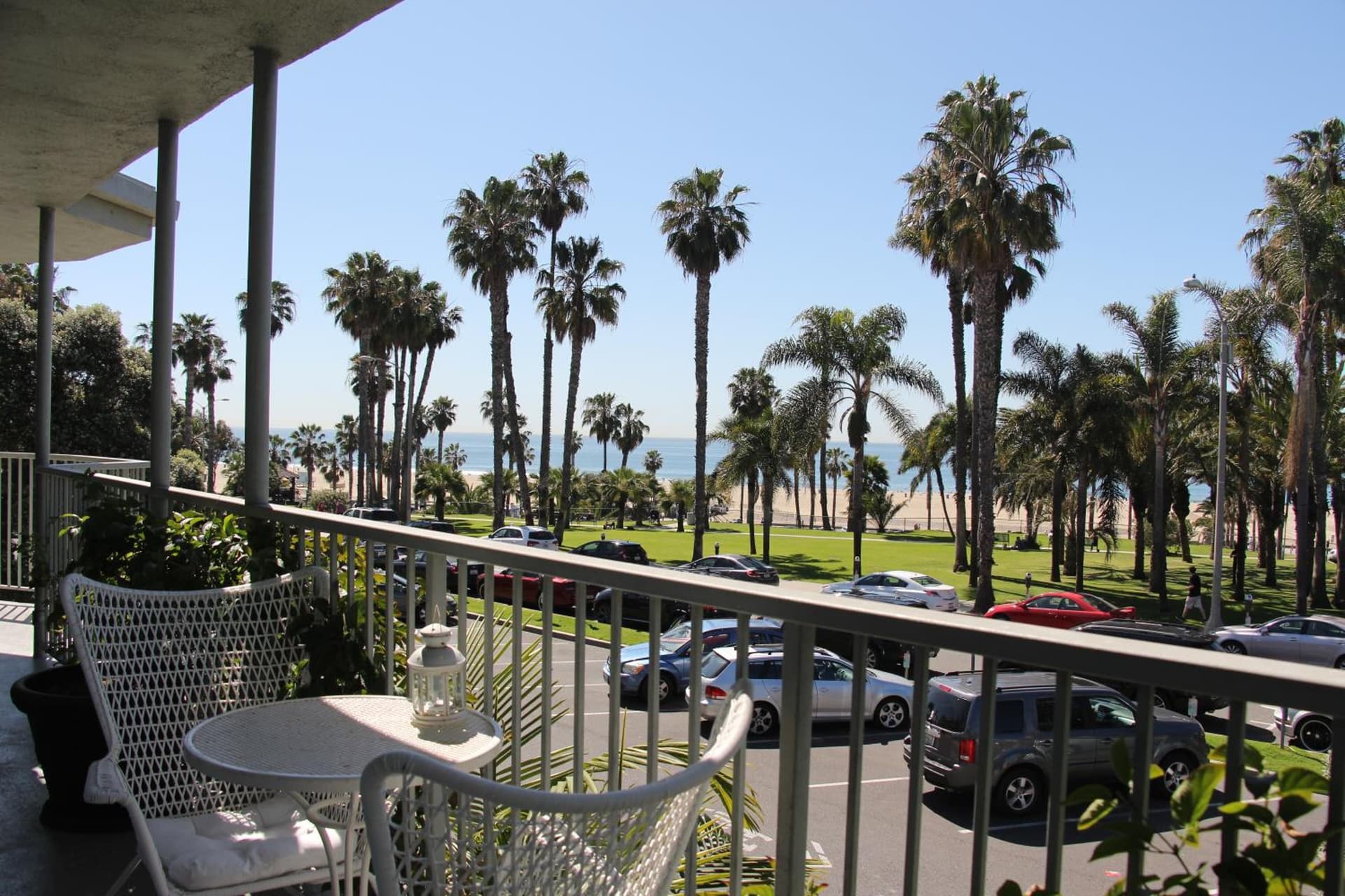 Bayside Hotel interior in Los Angeles, CA — gallery photo 2
