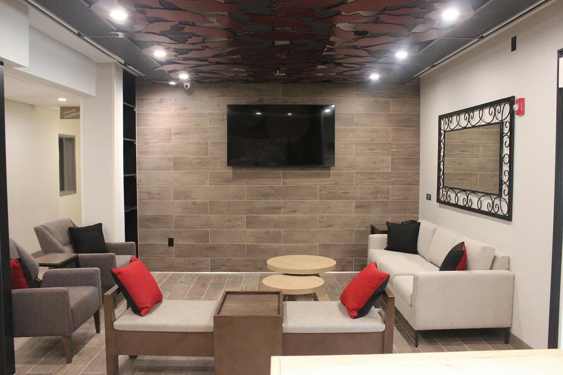 Candlewood Suites Fayetteville – University of Arkansas by IHG gallery photo in Fayetteville, AR — image 19