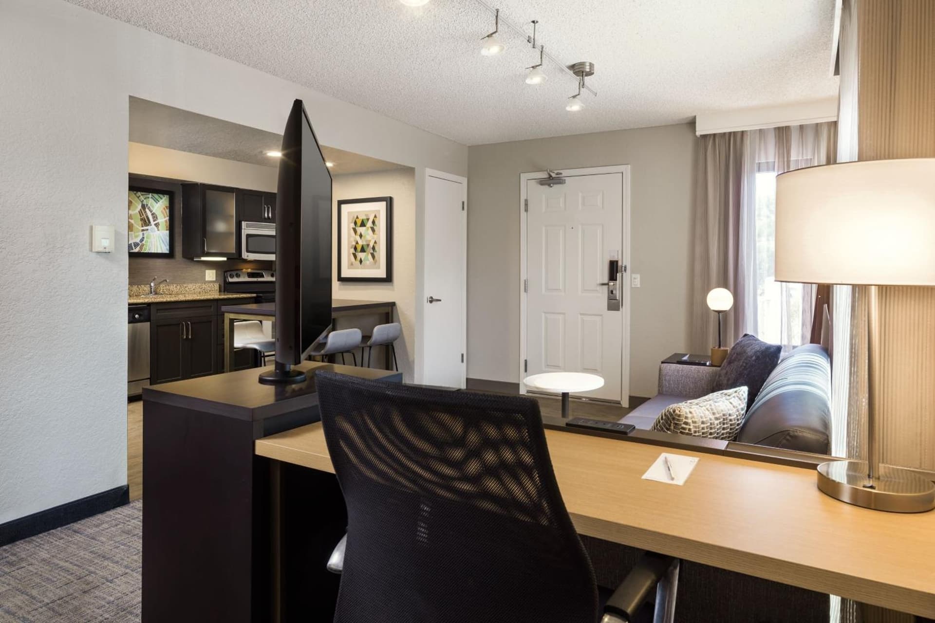 Residence Inn by Marriott Long Beach gallery photo in Long Beach, CA — image 9