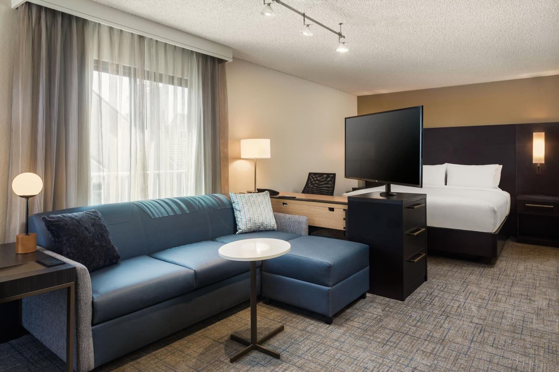 Residence Inn by Marriott Long Beach property views in Long Beach, CA — gallery photo 3