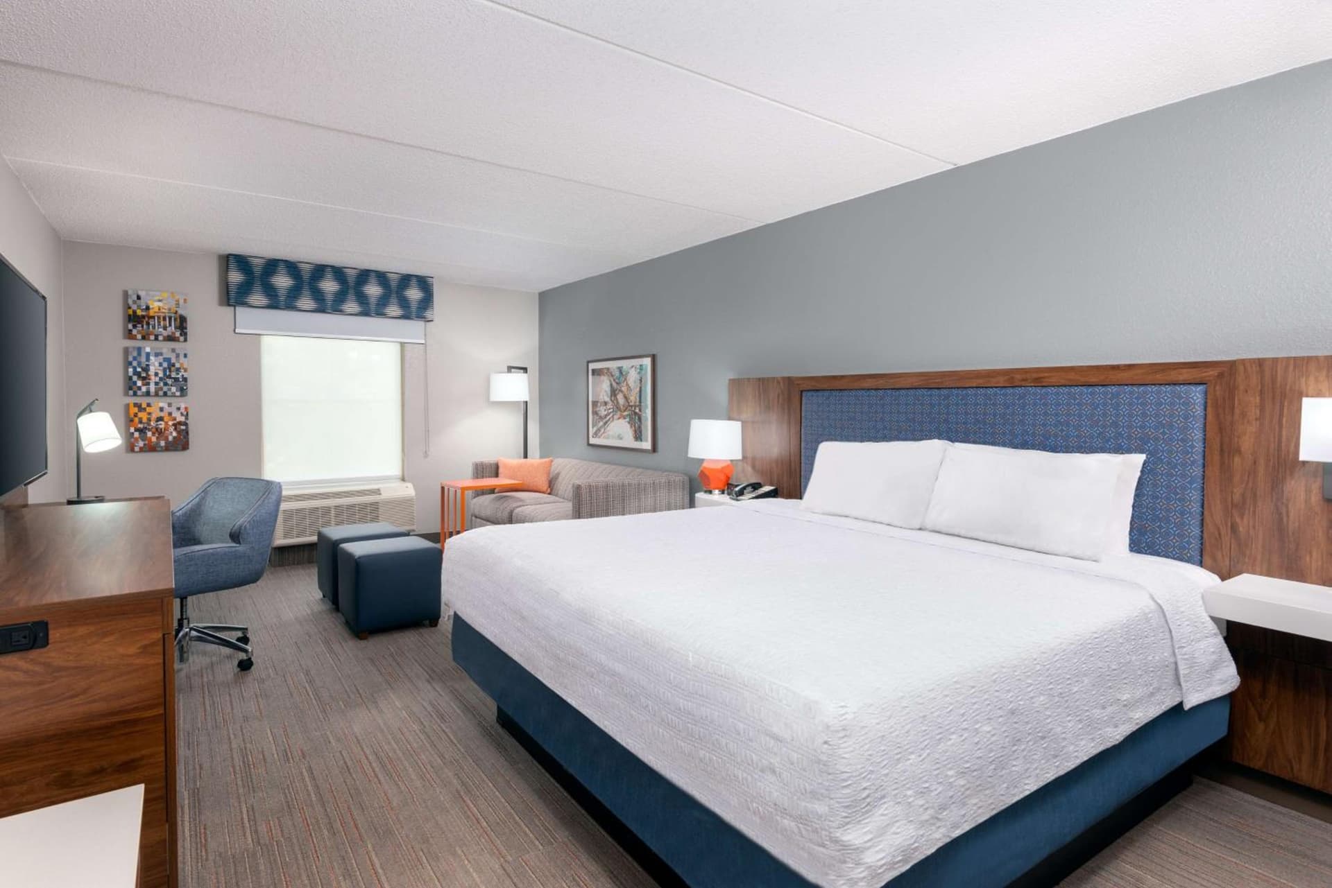 Hampton Inn & Suites Charlottesville at the University gallery photo in Charlottesville, VA — image 26