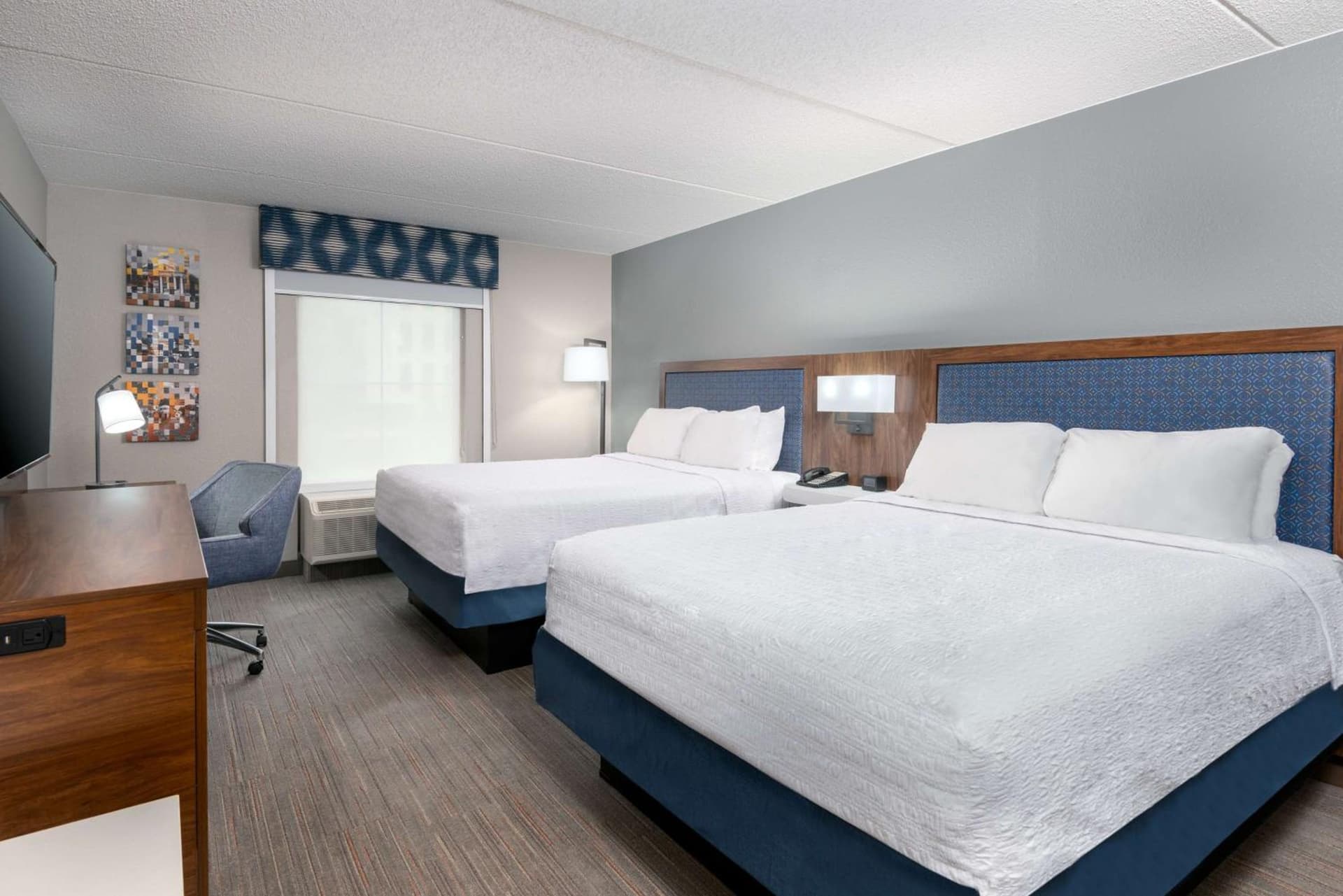 Hampton Inn & Suites Charlottesville at the University gallery photo in Charlottesville, VA — image 19