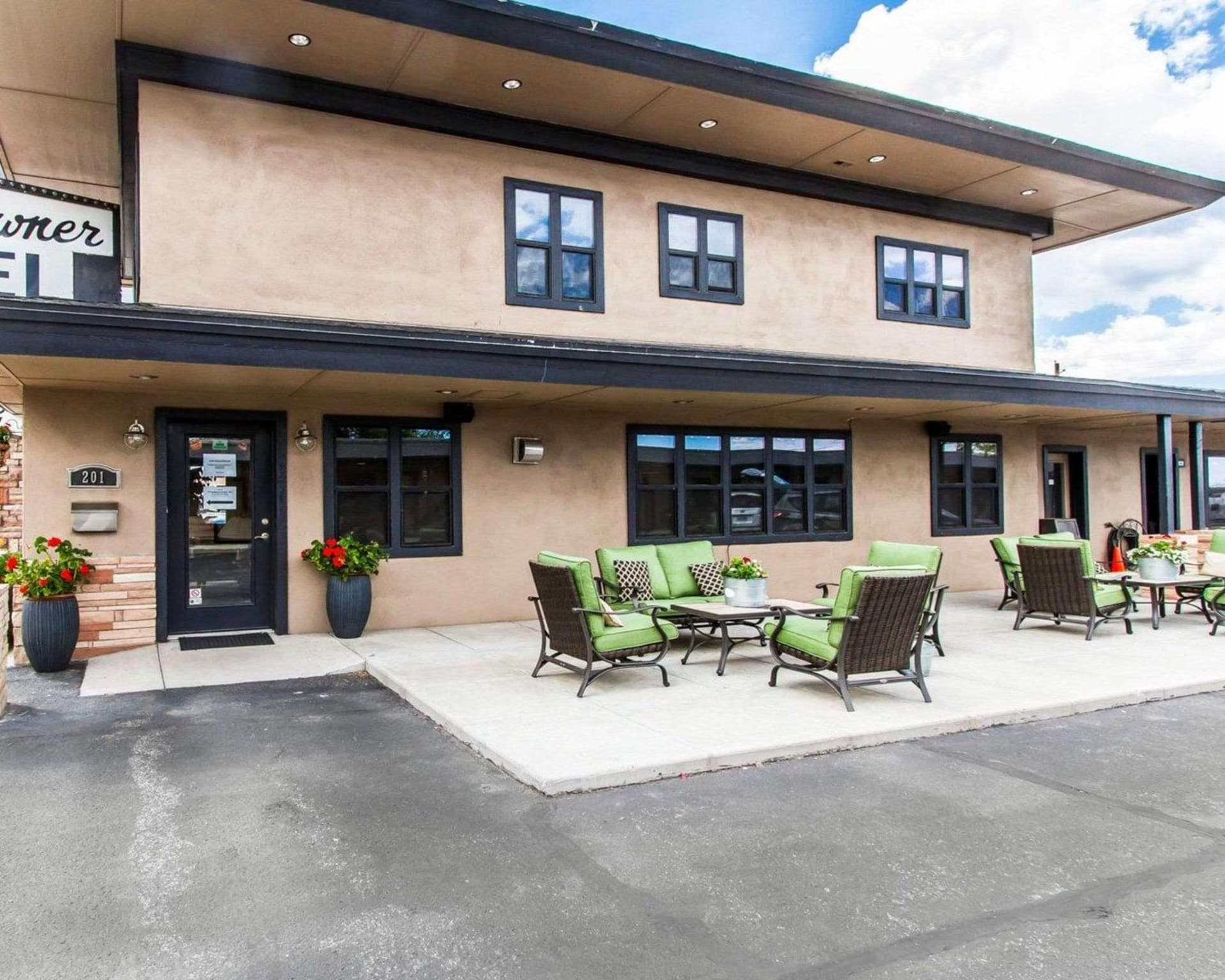 Rodeway Inn & Suites Williams Downtowner-Rte 66 interior in Williams, AZ — gallery photo 2
