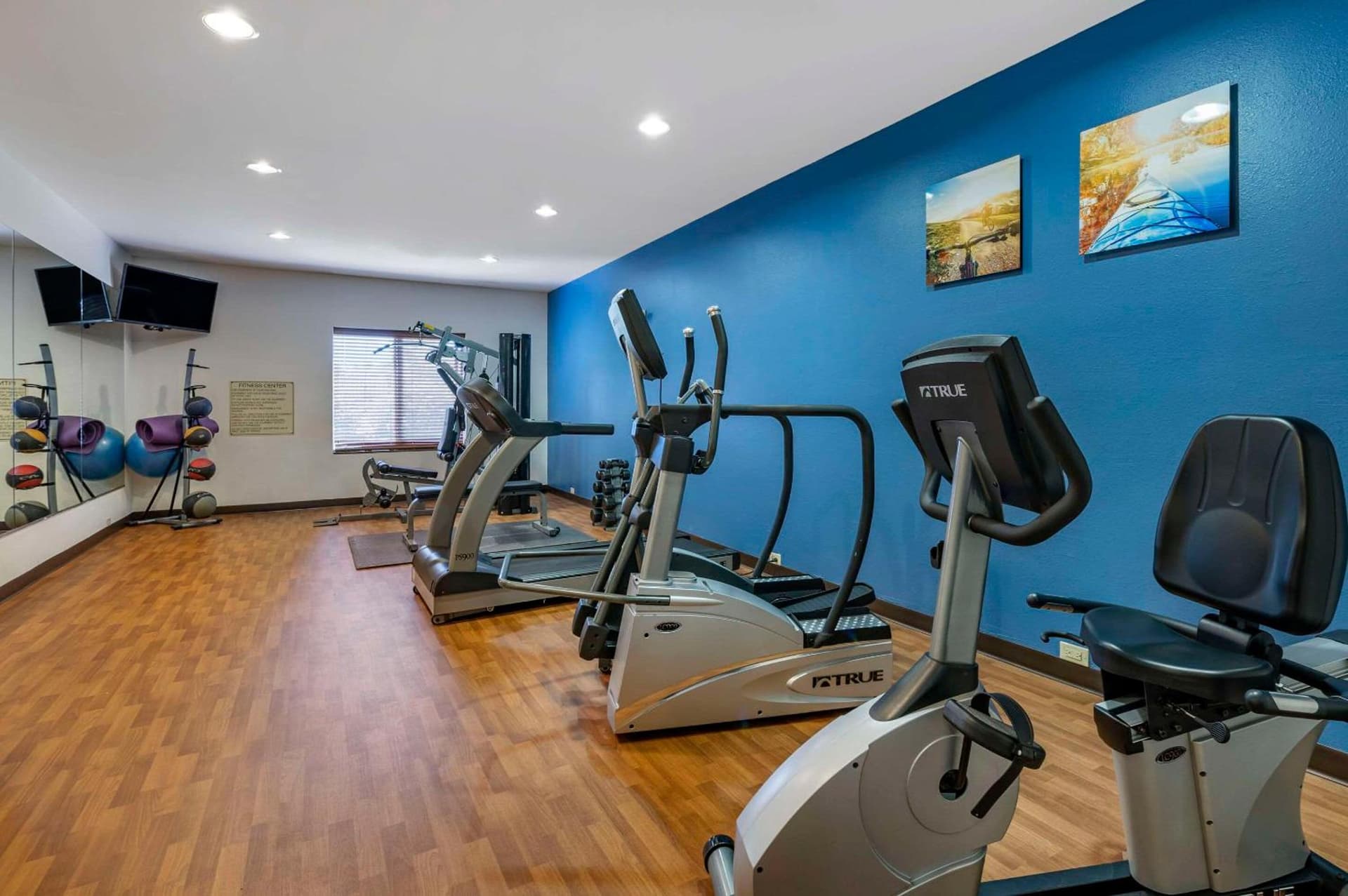 Comfort Suites Urbana Champaign, University Area gallery photo in Champaign, IL — image 12