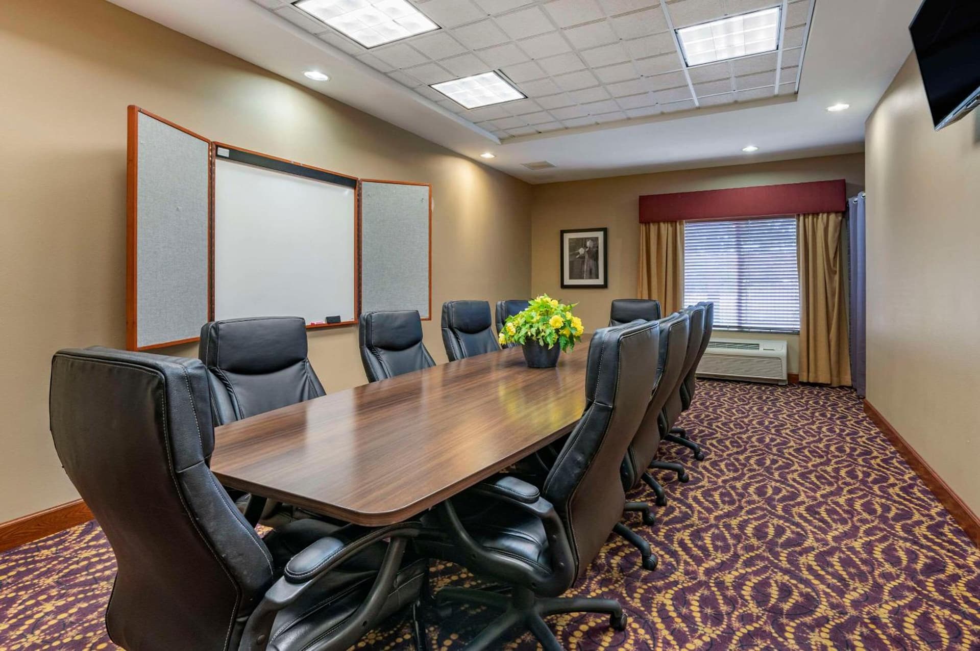 Comfort Suites Urbana Champaign, University Area gallery photo in Champaign, IL — image 22