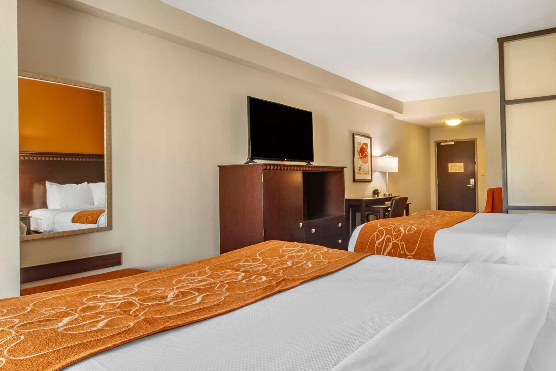 Comfort Suites Knoxville West - Farragut interior in Knoxville, TN — gallery photo 2