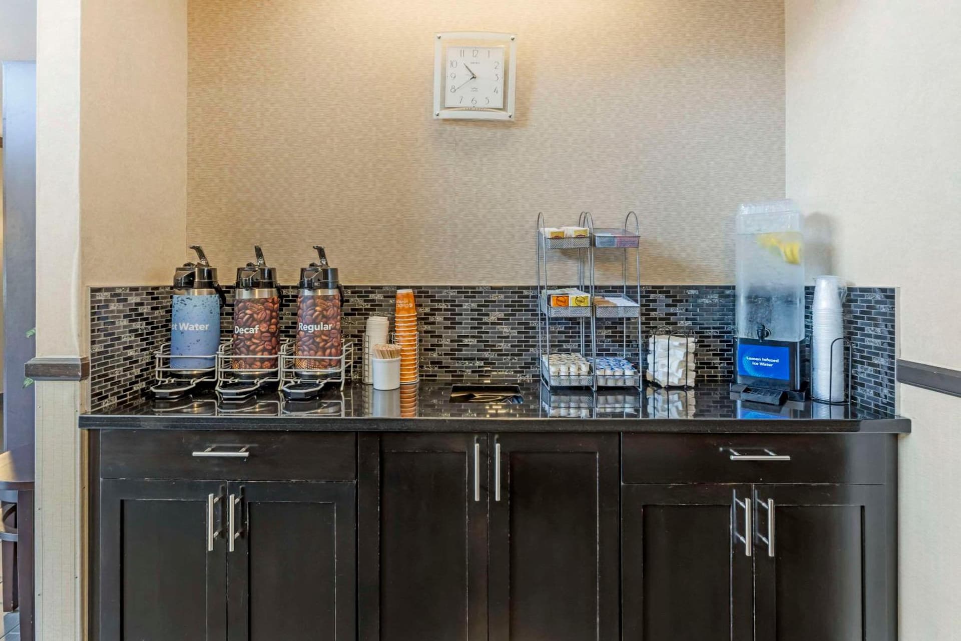Comfort Suites Near Vancouver Mall gallery photo in Vancouver, WA — image 34