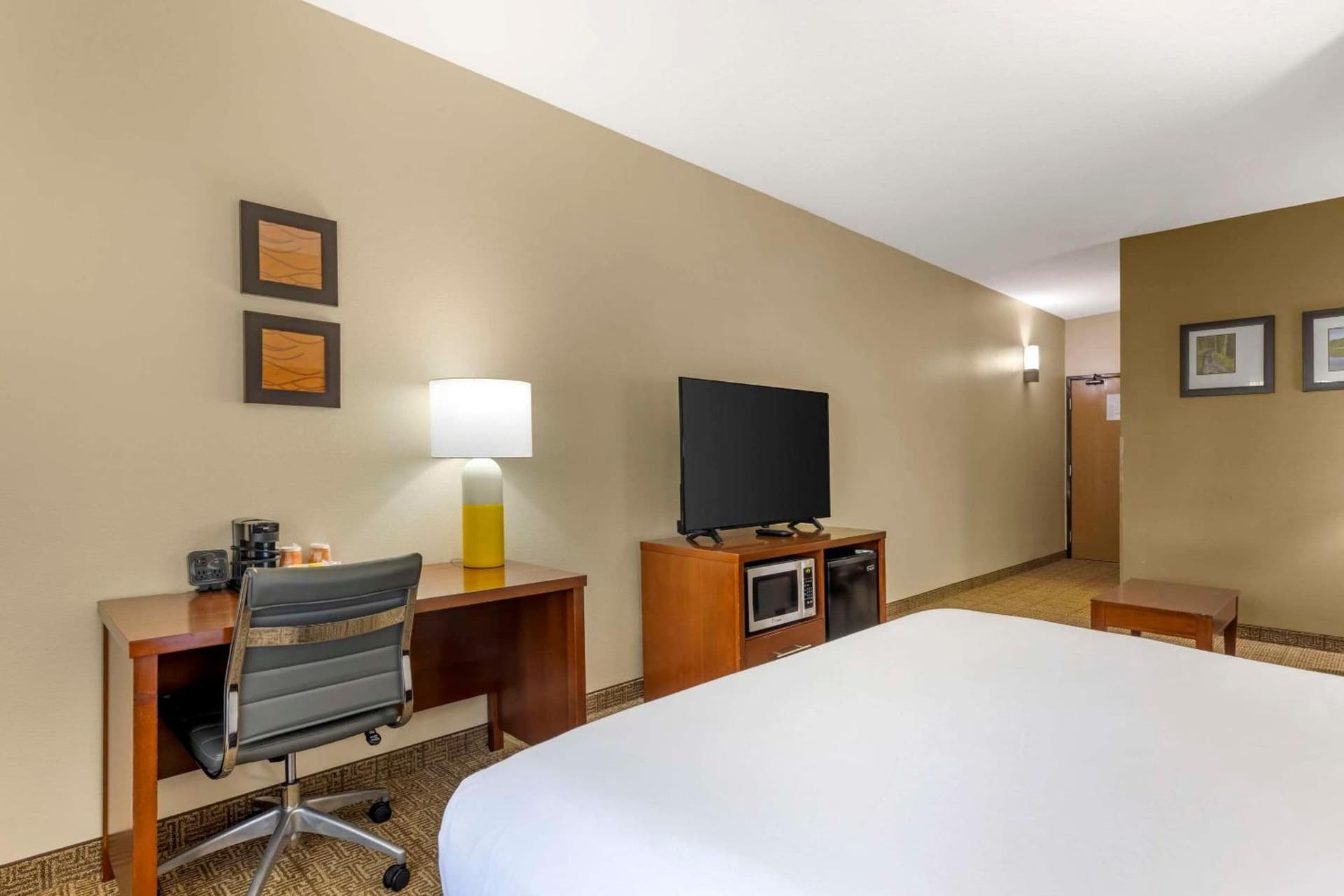 Comfort Suites Near Vancouver Mall gallery photo in Vancouver, WA — image 14