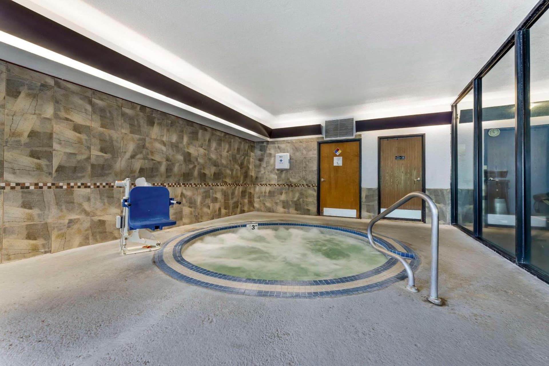 Comfort Suites Near Vancouver Mall gallery photo in Vancouver, WA — image 40