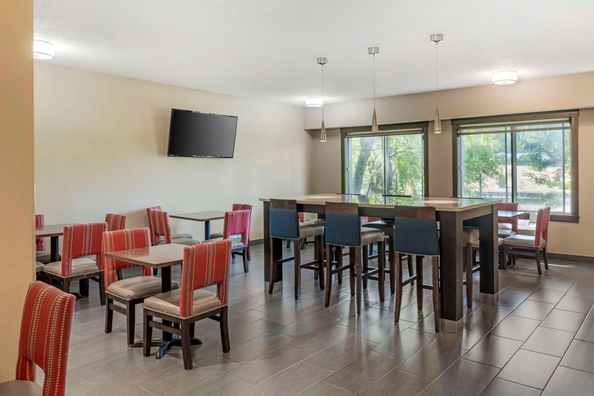 Comfort Suites Near Vancouver Mall gallery photo in Vancouver, WA — image 15
