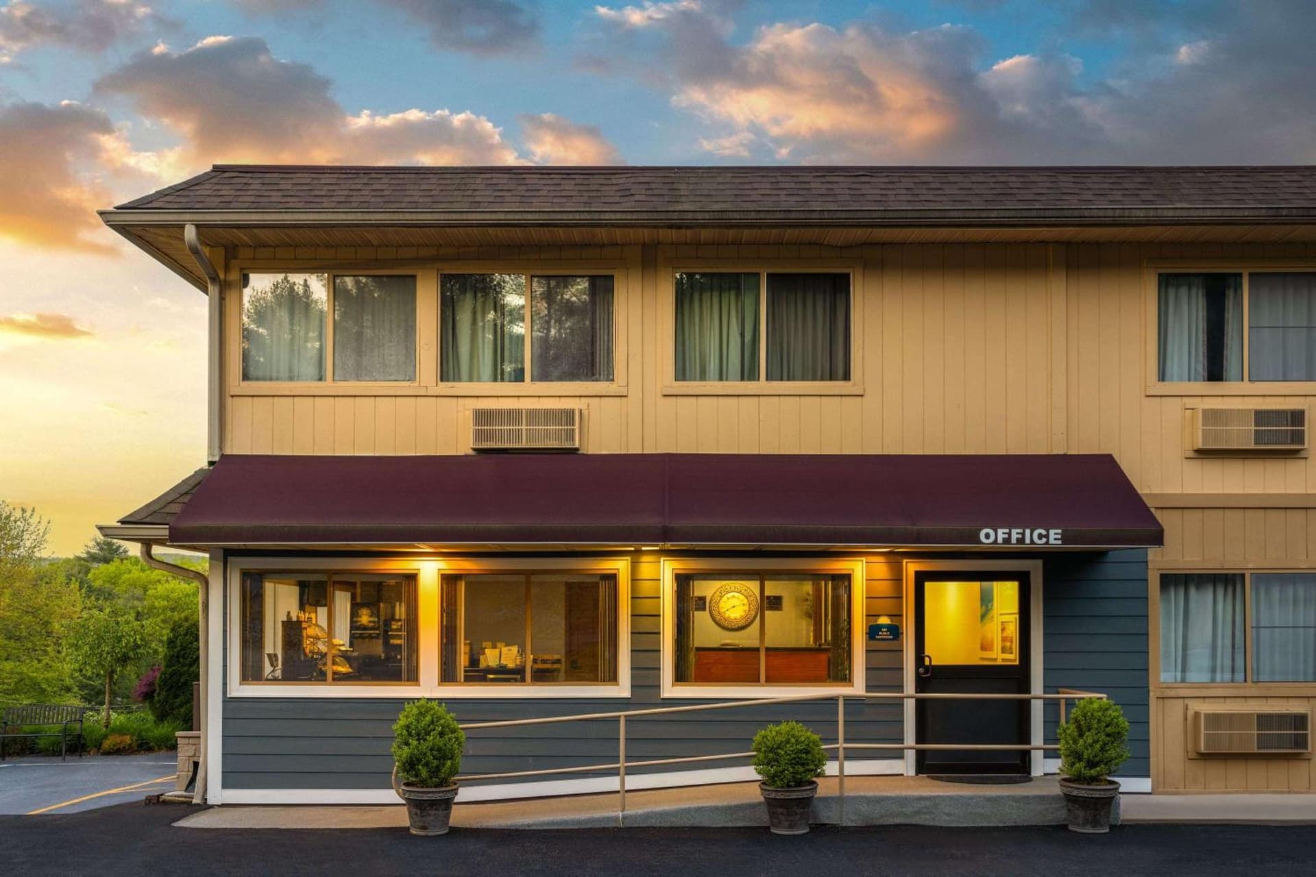 Days Inn by Wyndham Wurtsboro gallery photo in Wurtsboro, NY — image 7