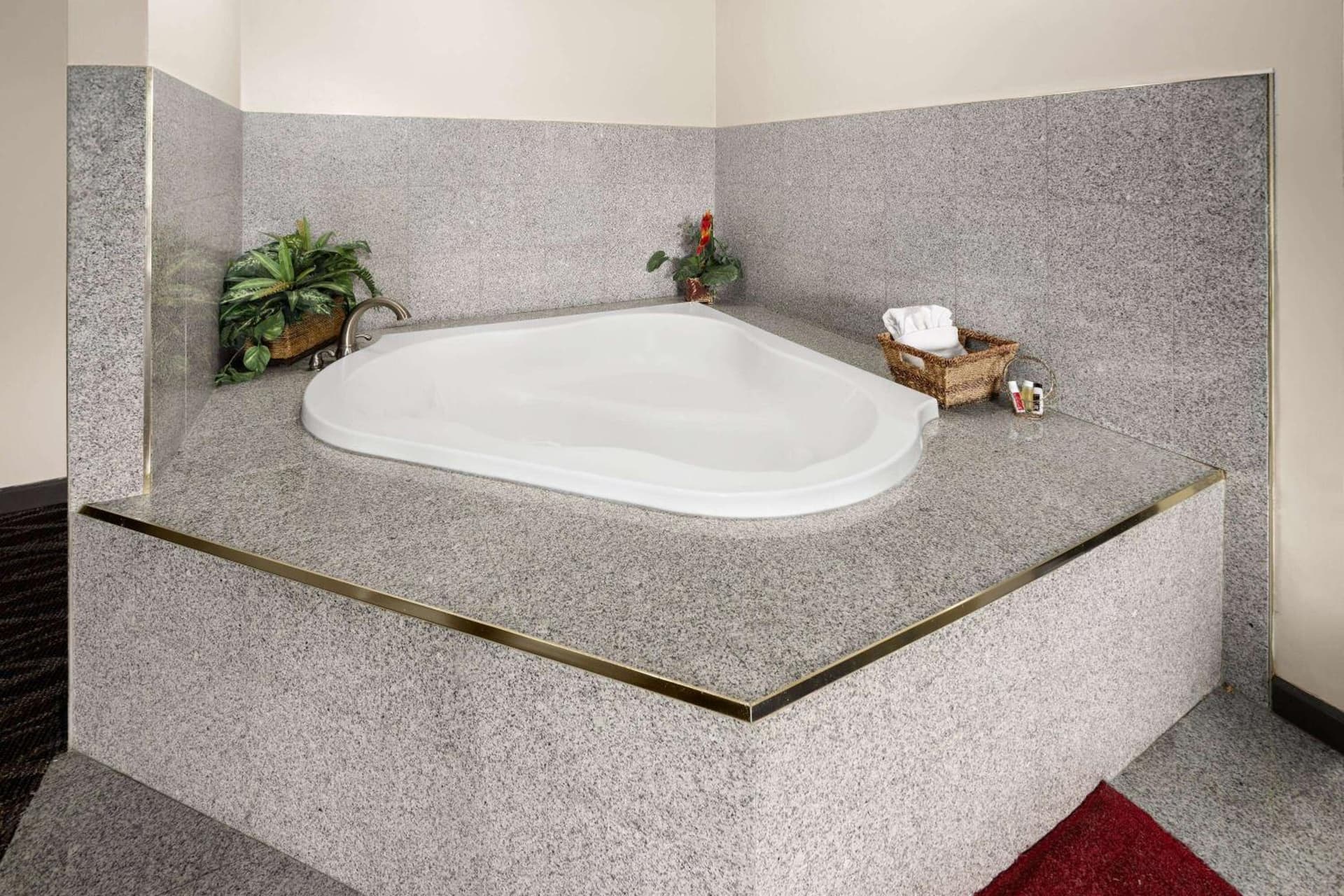 Days Inn by Wyndham Wurtsboro interior in Wurtsboro, NY — gallery photo 2
