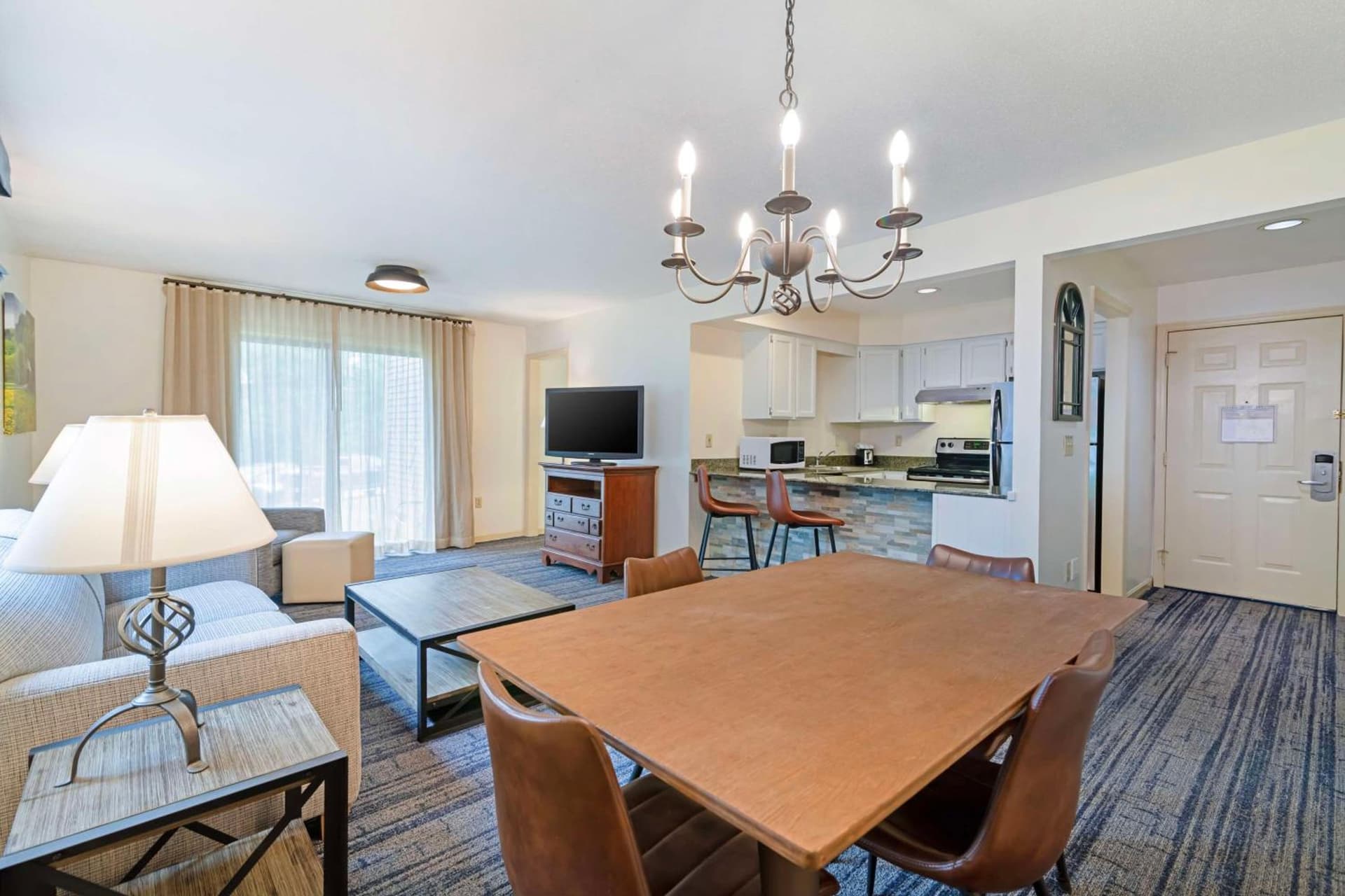 Best Western Inn & Suites Rutland-Killington property views in Rutland, VT — gallery photo 3